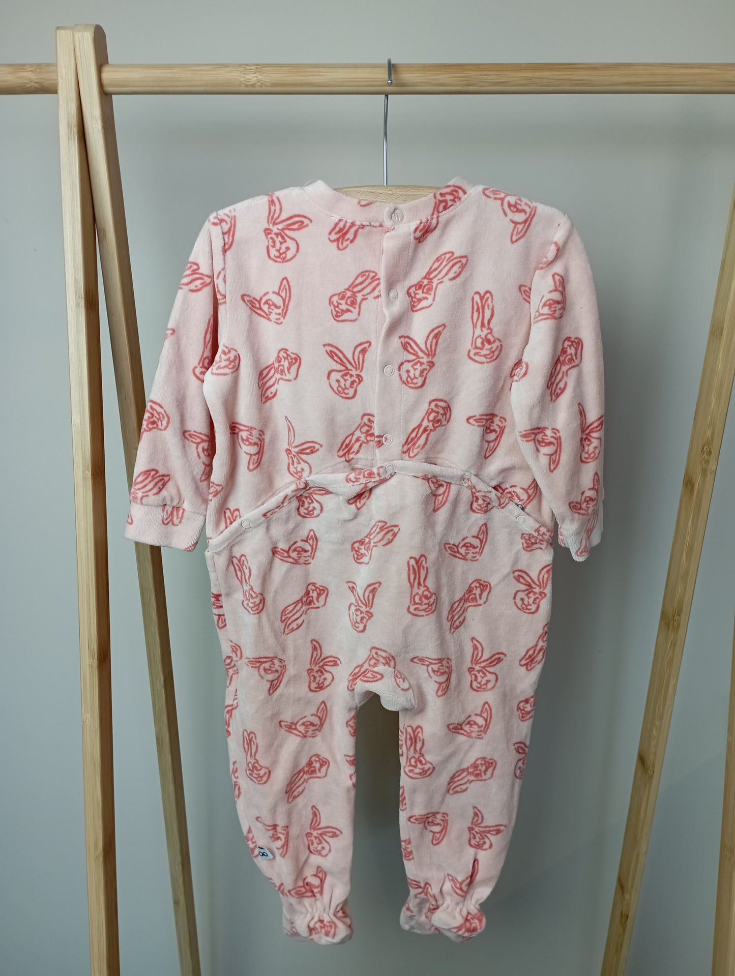 Zachte pyjama met konijntjes 80 Woody