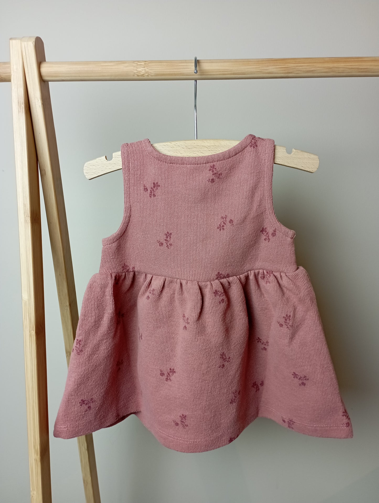 Jurkje met knoopjes 68 LC Waikiki
