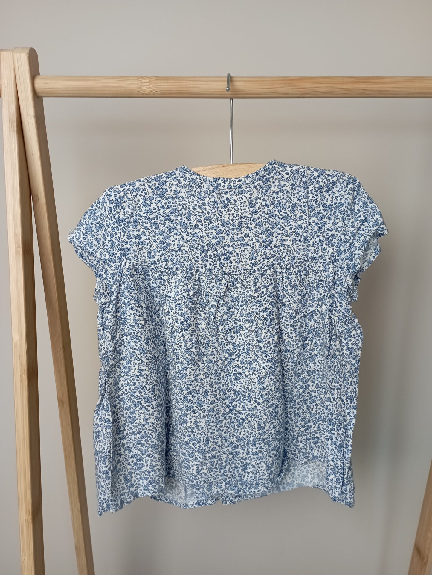 Shirtje met knoopjes 98 H&M