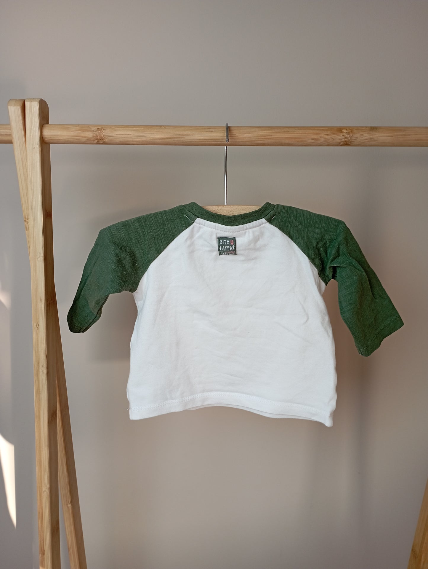 Longsleeve "Hug me I won't bite..." 62 Feetje