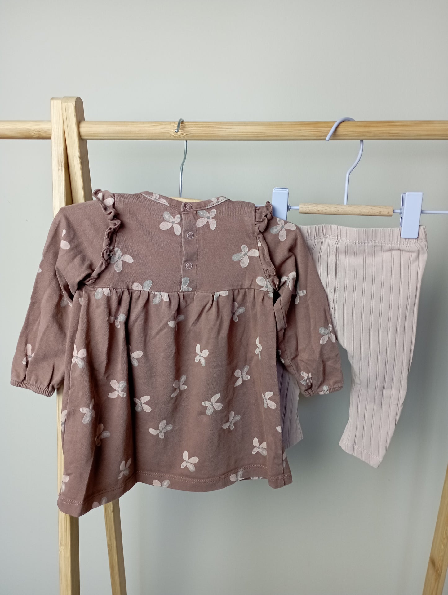 Jurk met bloemen + legging 62 Z8
