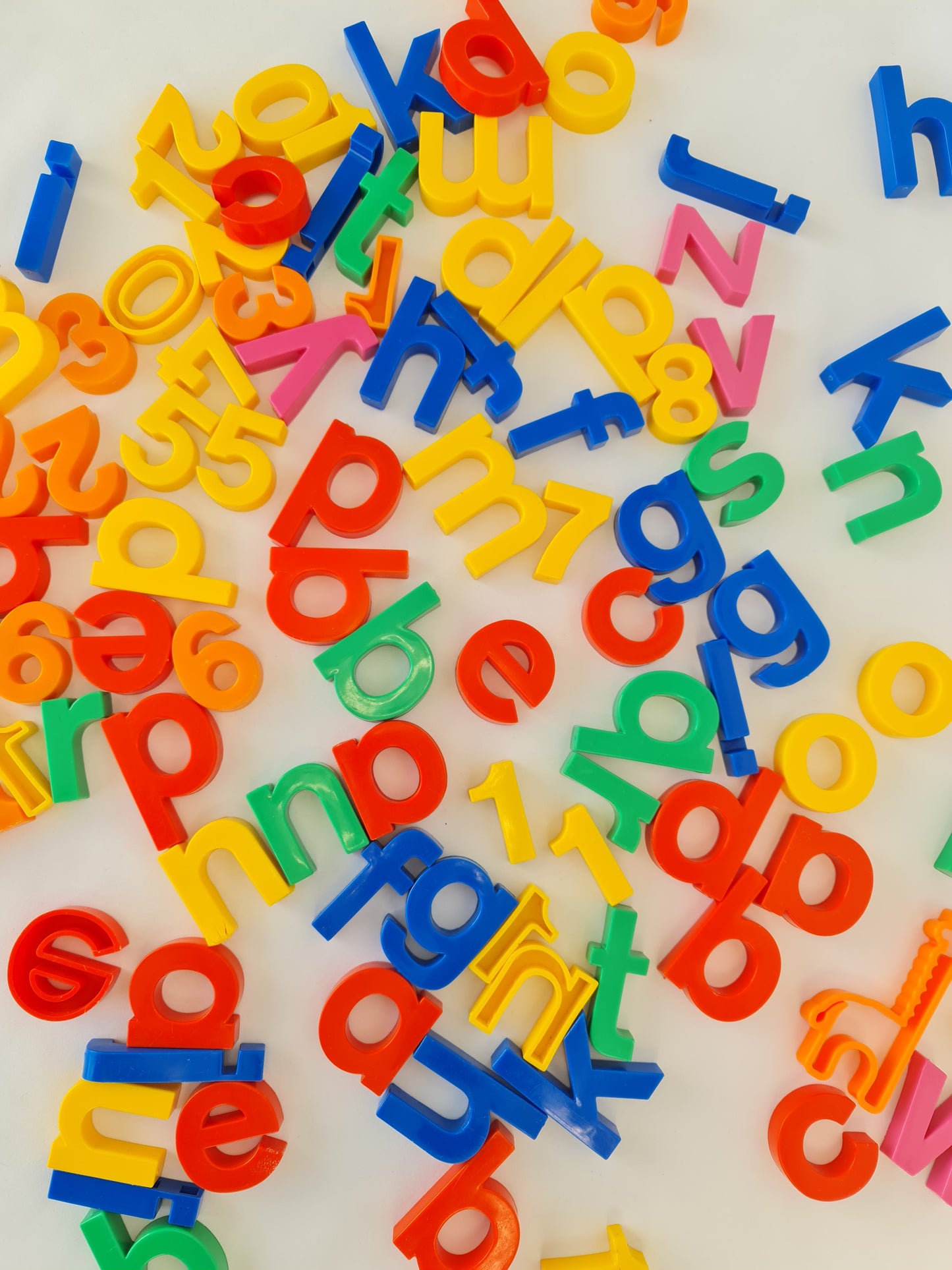 Letters en cijfers Find JOYs