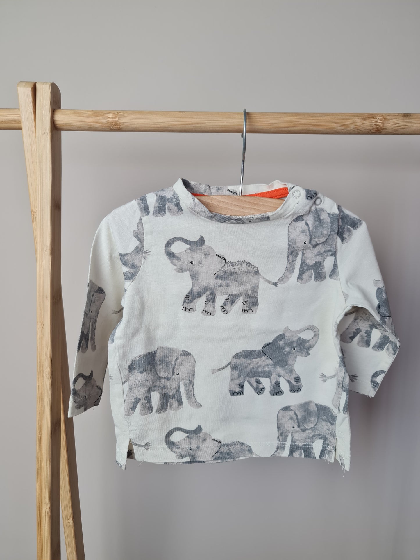 Longsleeve met olifantjes 68 Hema
