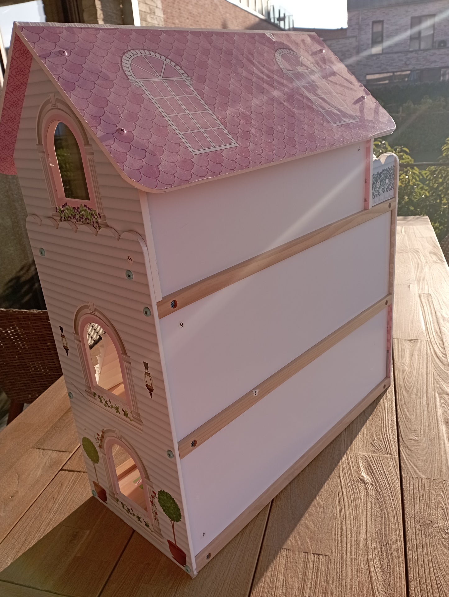 Houten poppenhuis Find JOYs