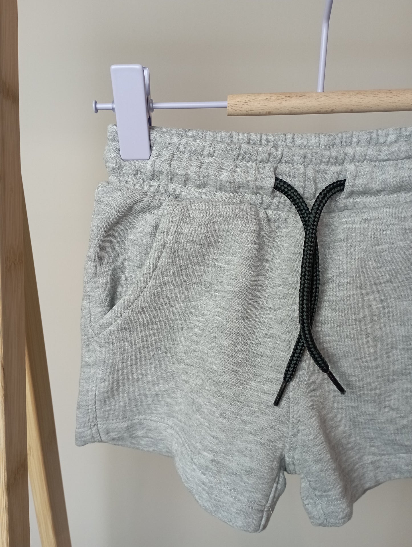 Shortje 86 Hema