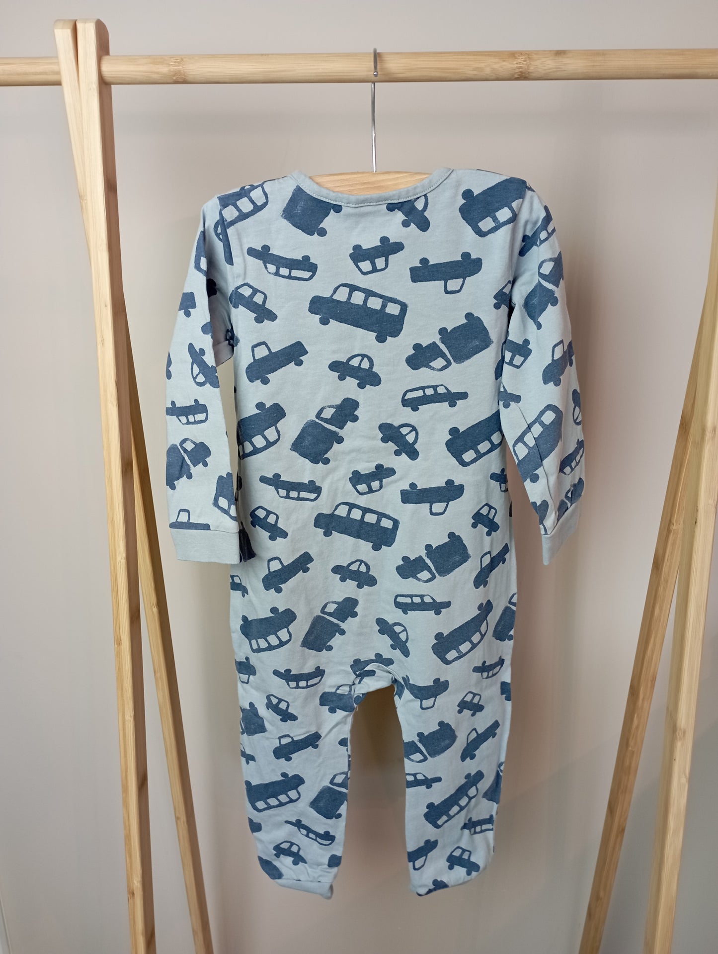 Pakje met auto's 92 H&M