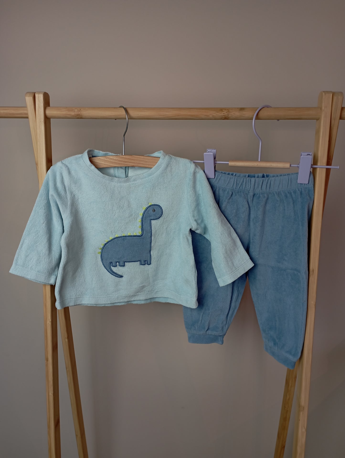 Pyjama met dino 12m Tex