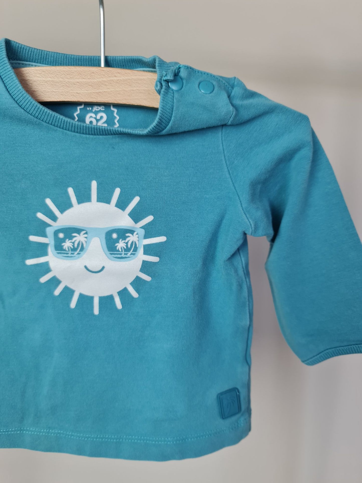 Longsleeve met zon 62 JBC