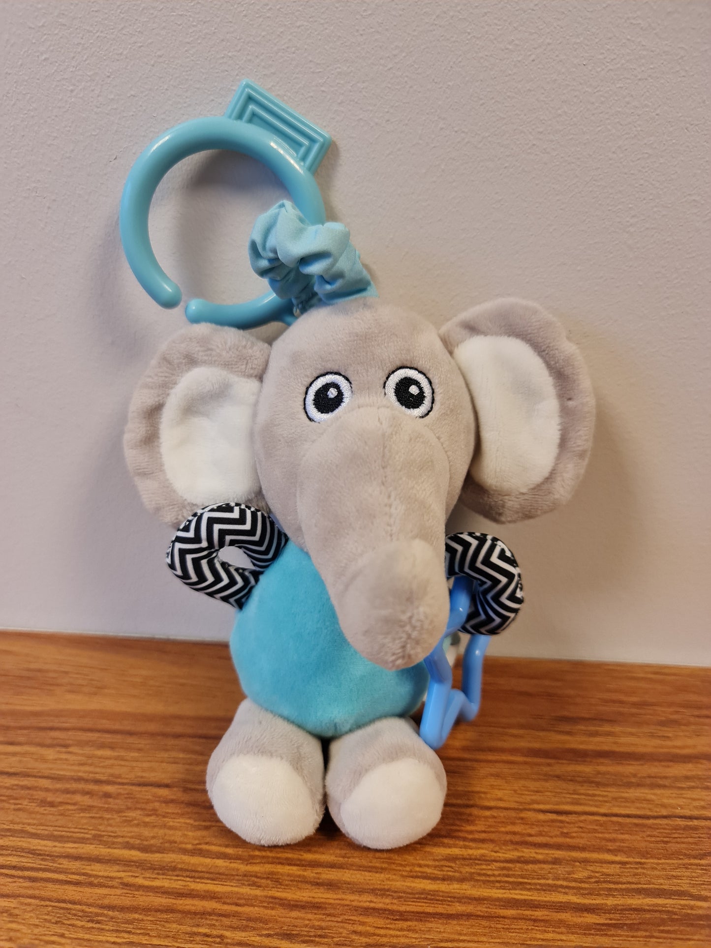 Rammelaar olifant Find JOYs