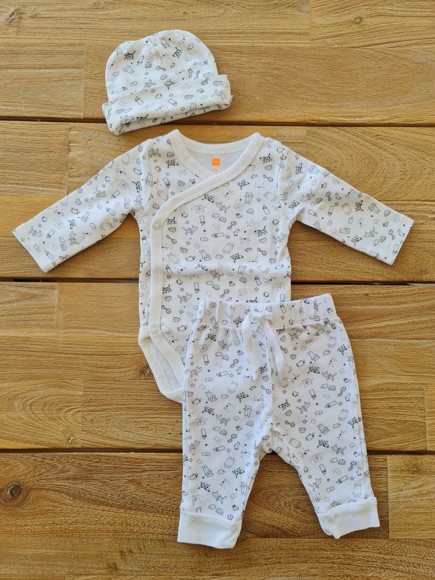 Setje met muts 56 Hema