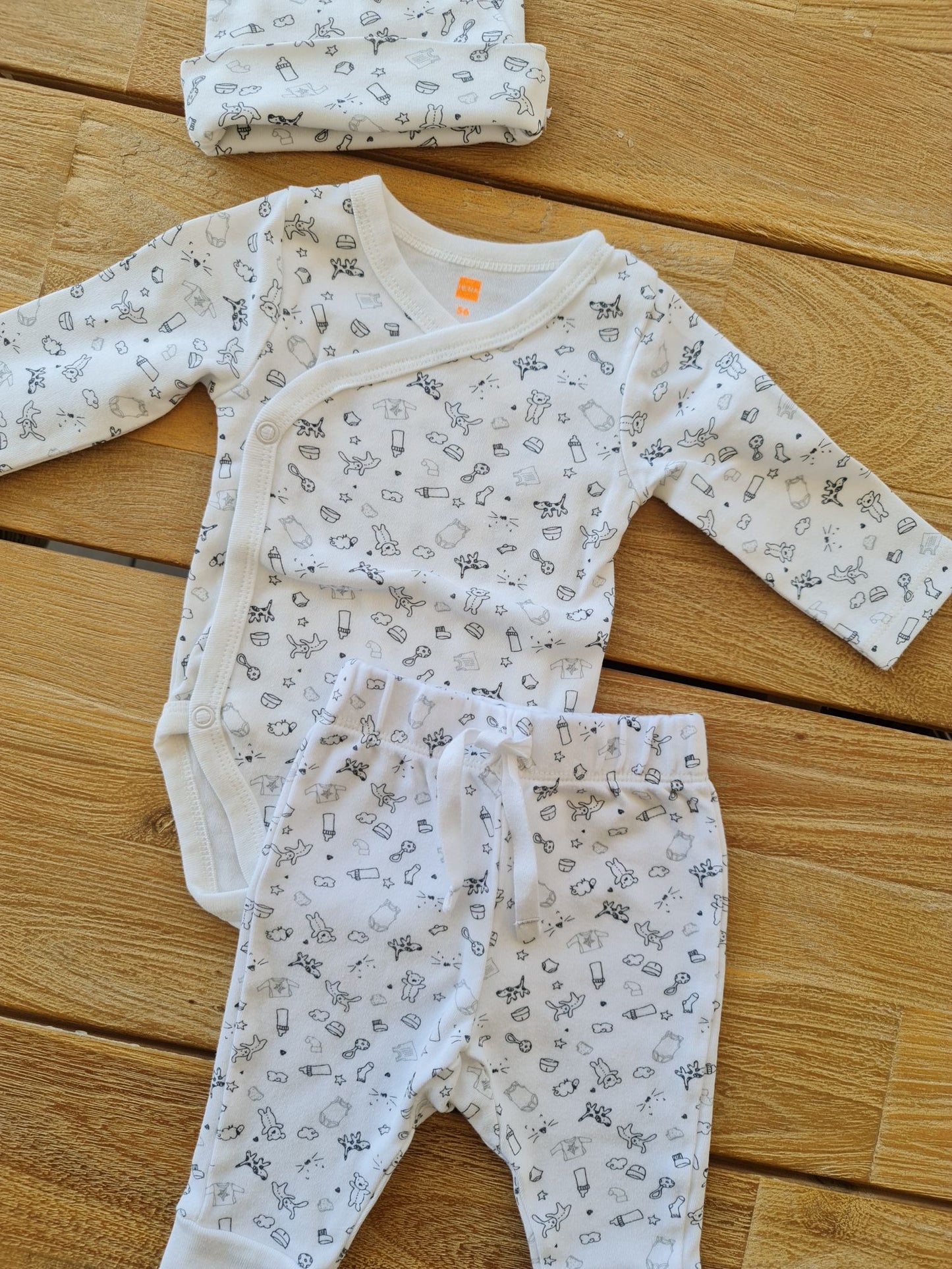 Setje met muts 56 Hema