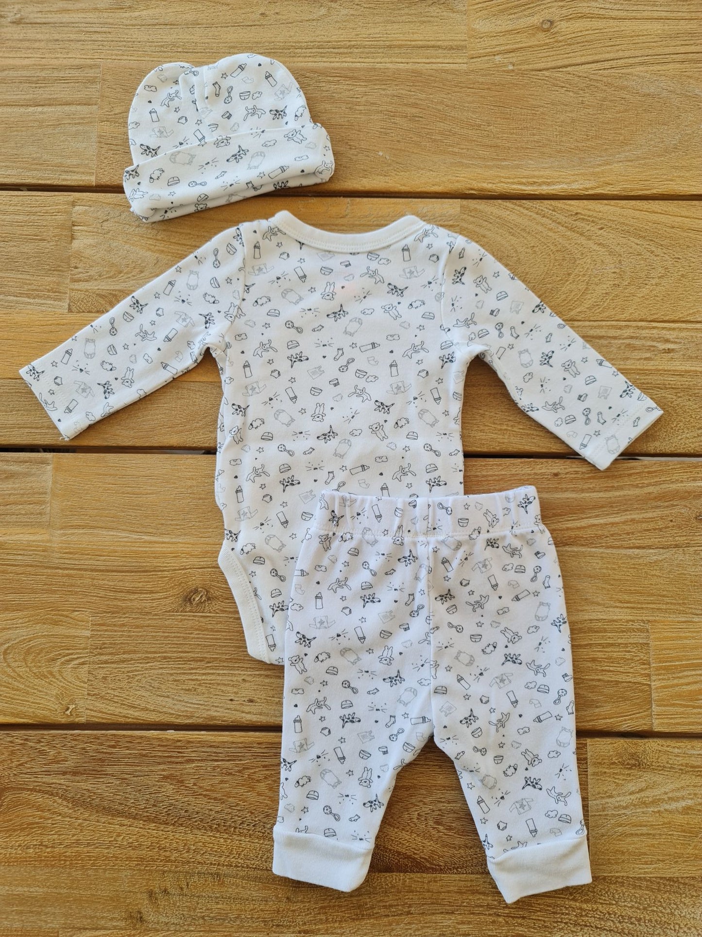 Setje met muts 56 Hema