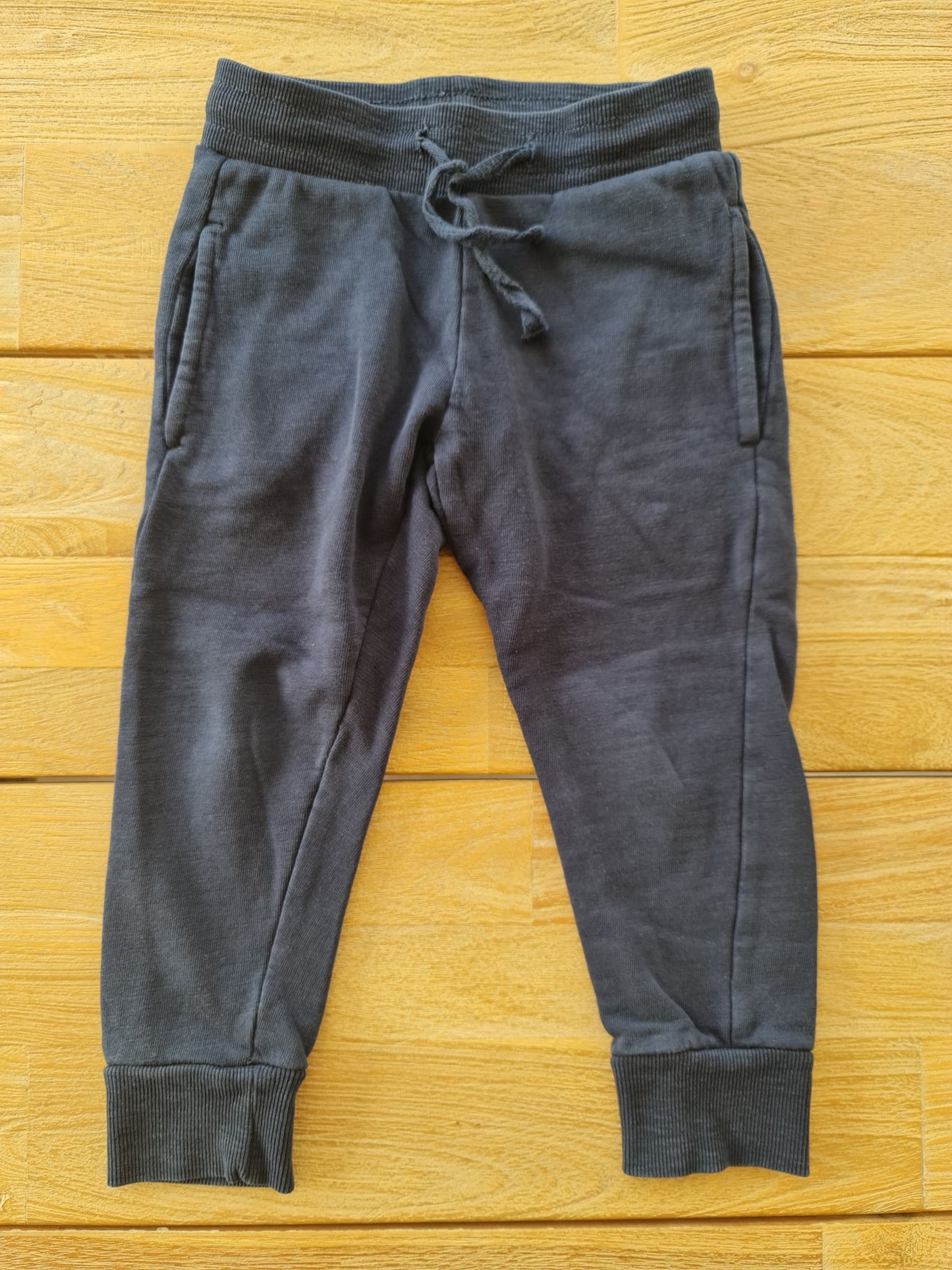 Sportieve broek 104 Besties