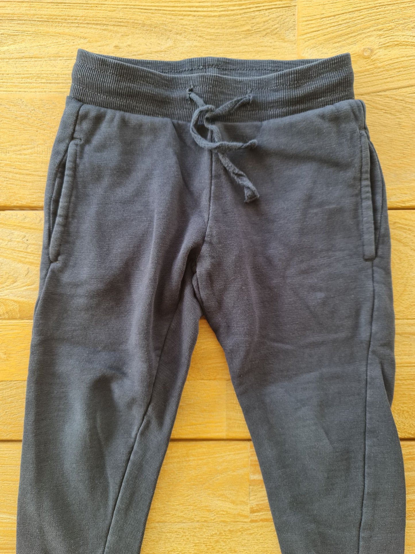 Sportieve broek 104 Besties