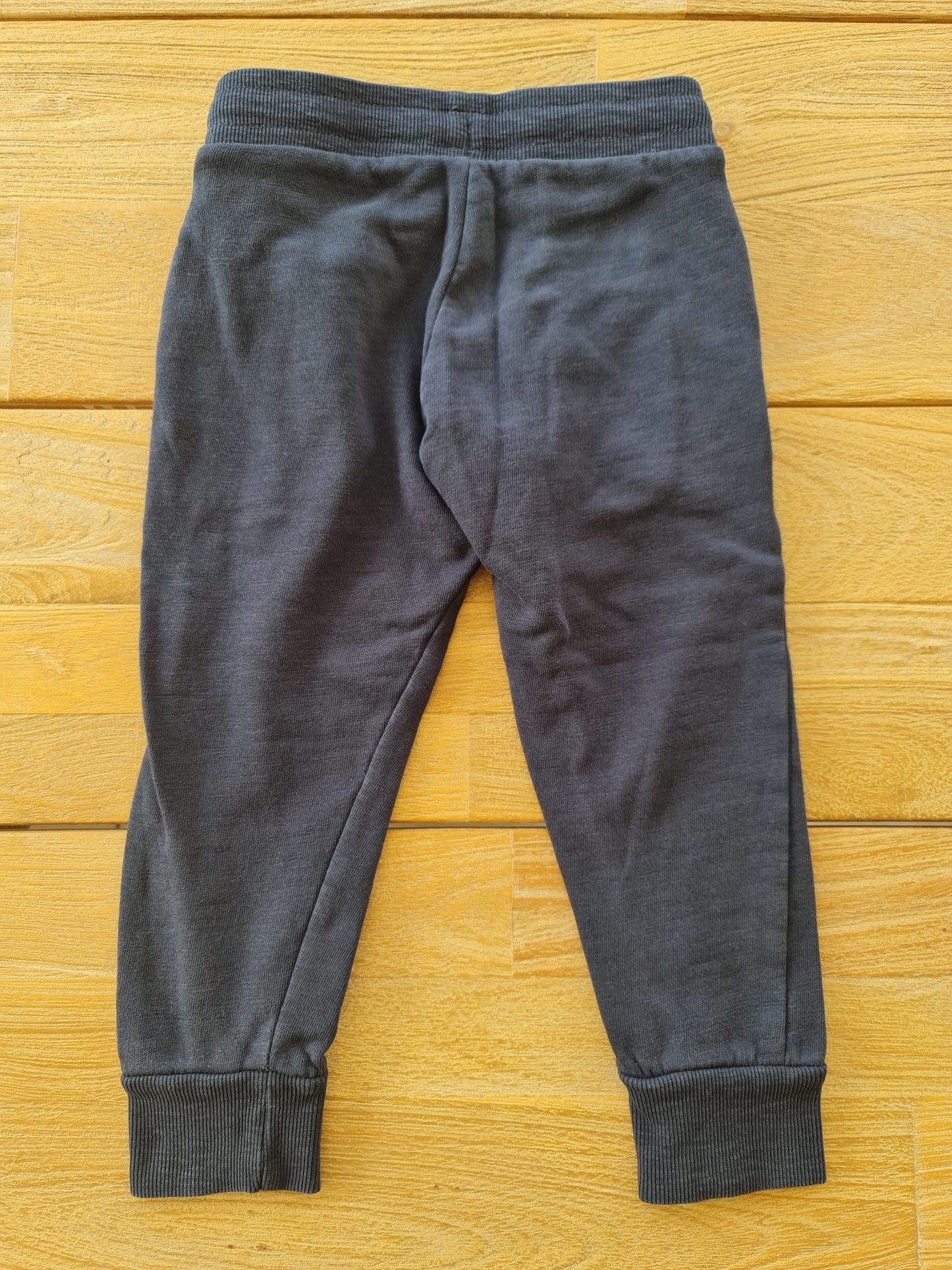 Sportieve broek 104 Besties