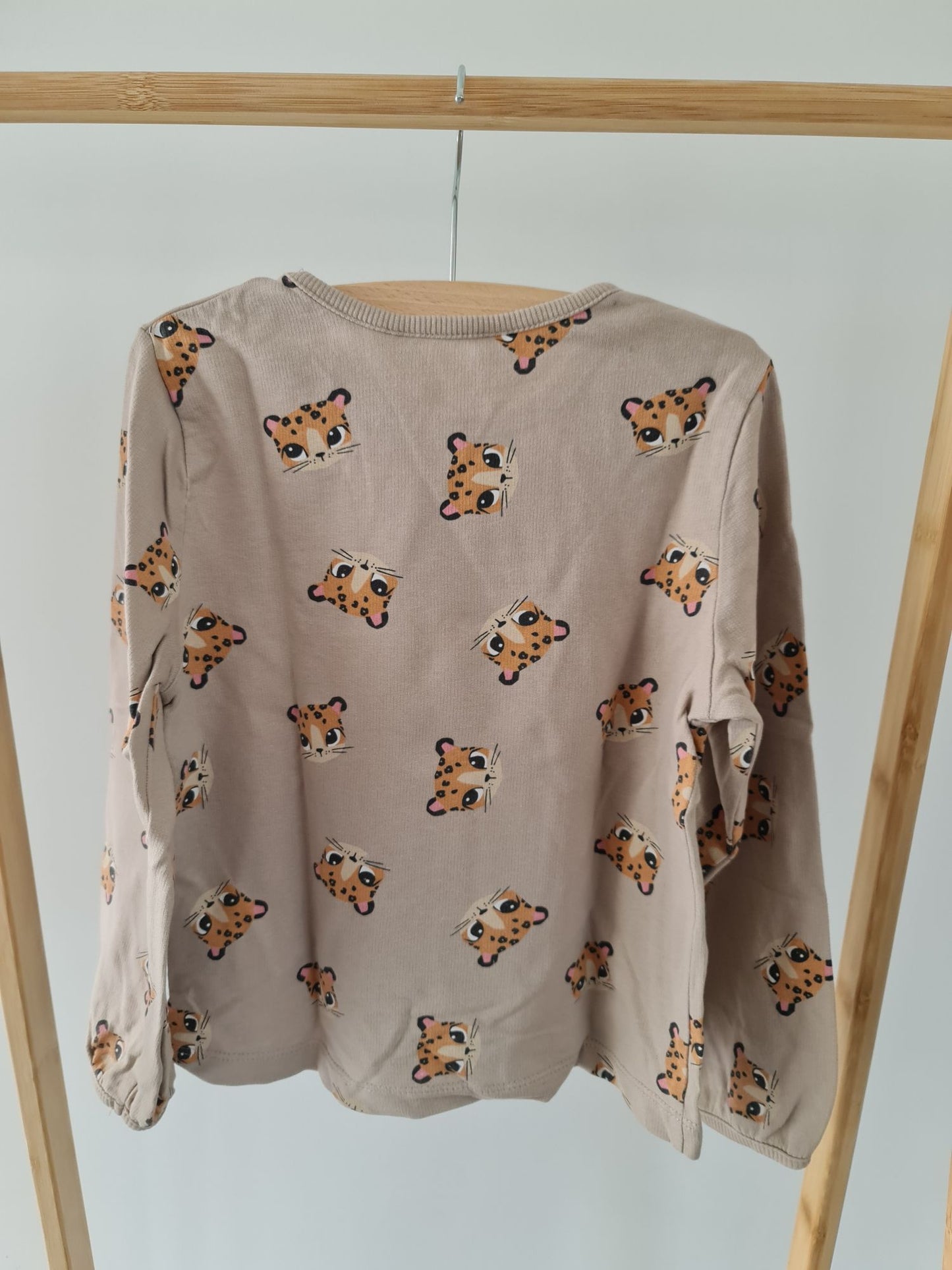 Trui met luipaardjes 110 H&M