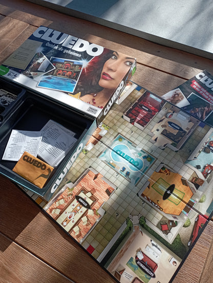 Cluedo, ontdek de geheimen Parker