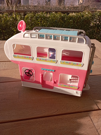 Peppa Pig Adventure family camper + Classroom Hasbro