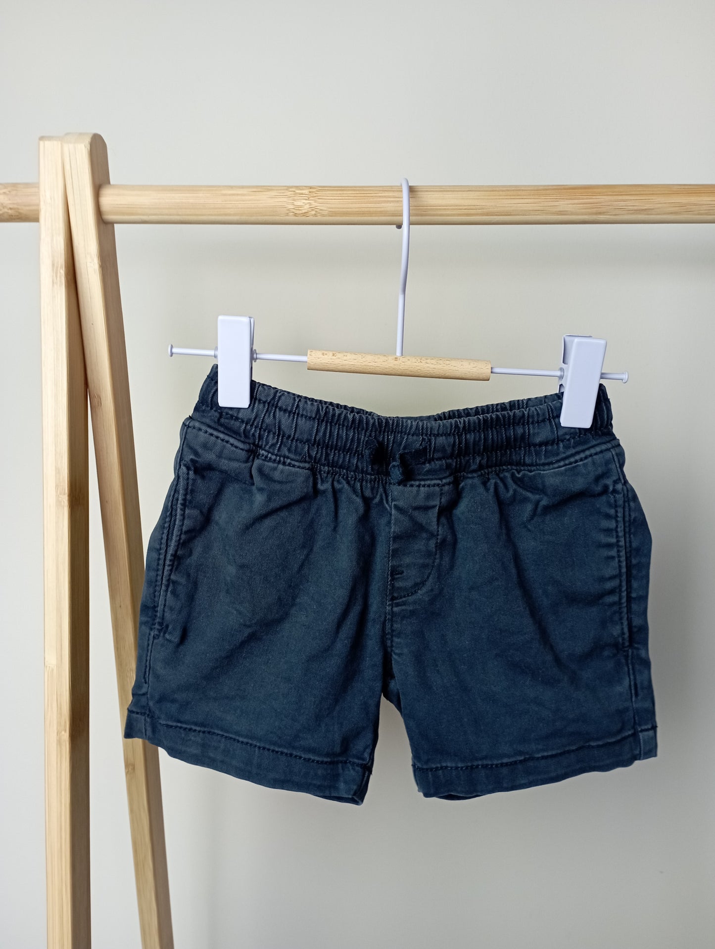Short met elastiek 92 Besties