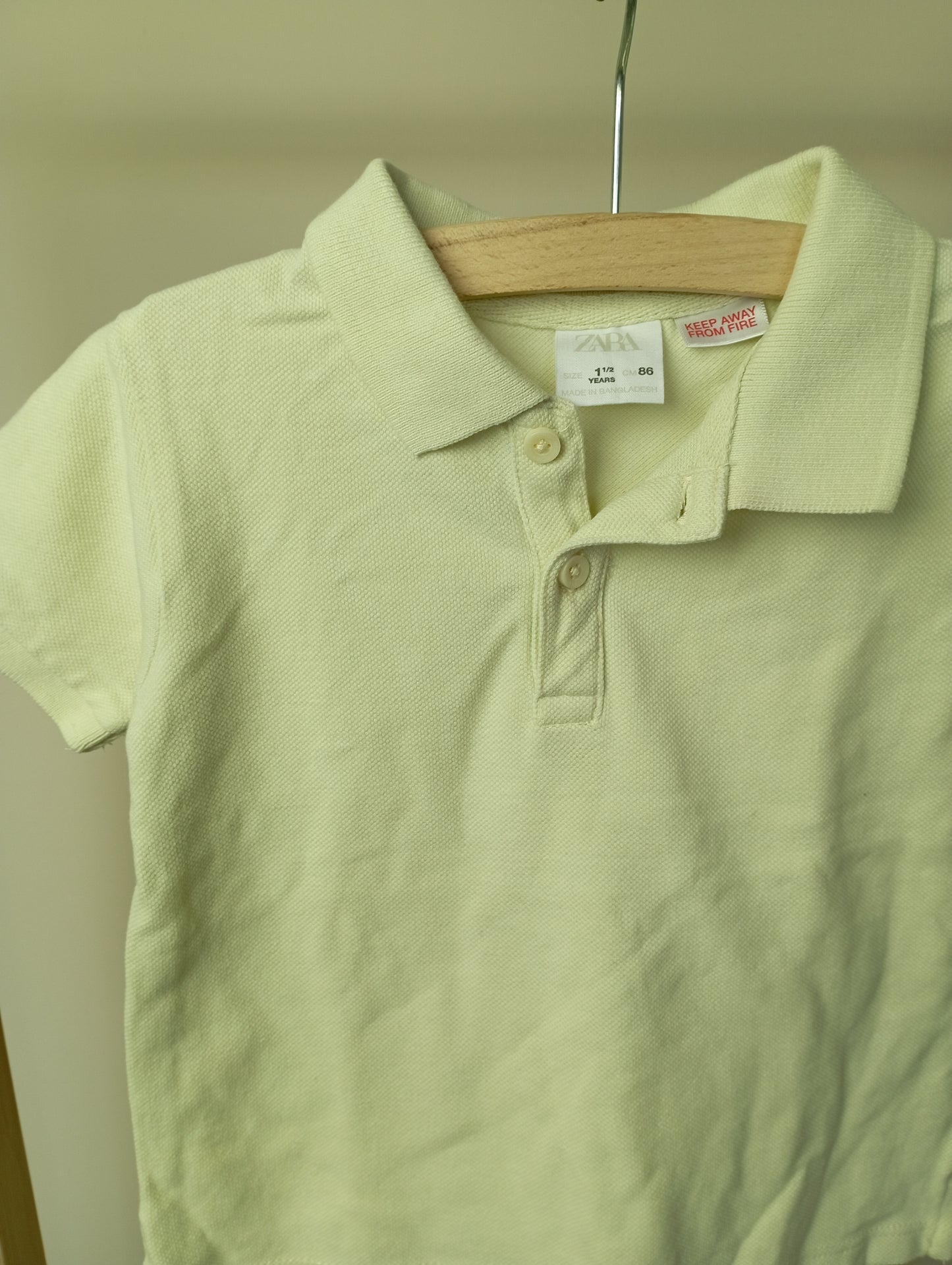 Polo in licht geel 86 Zara