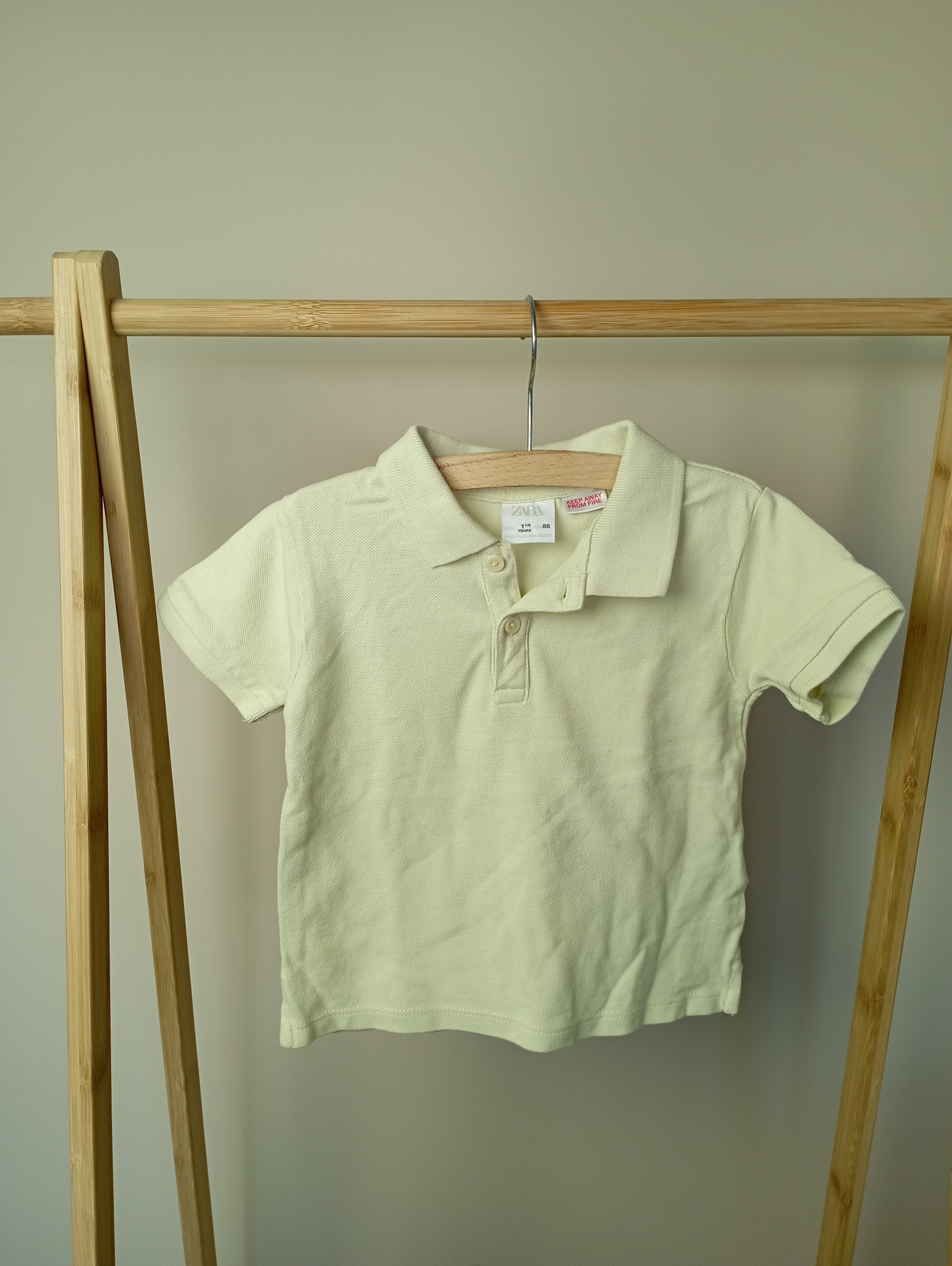 Polo in licht geel 86 Zara