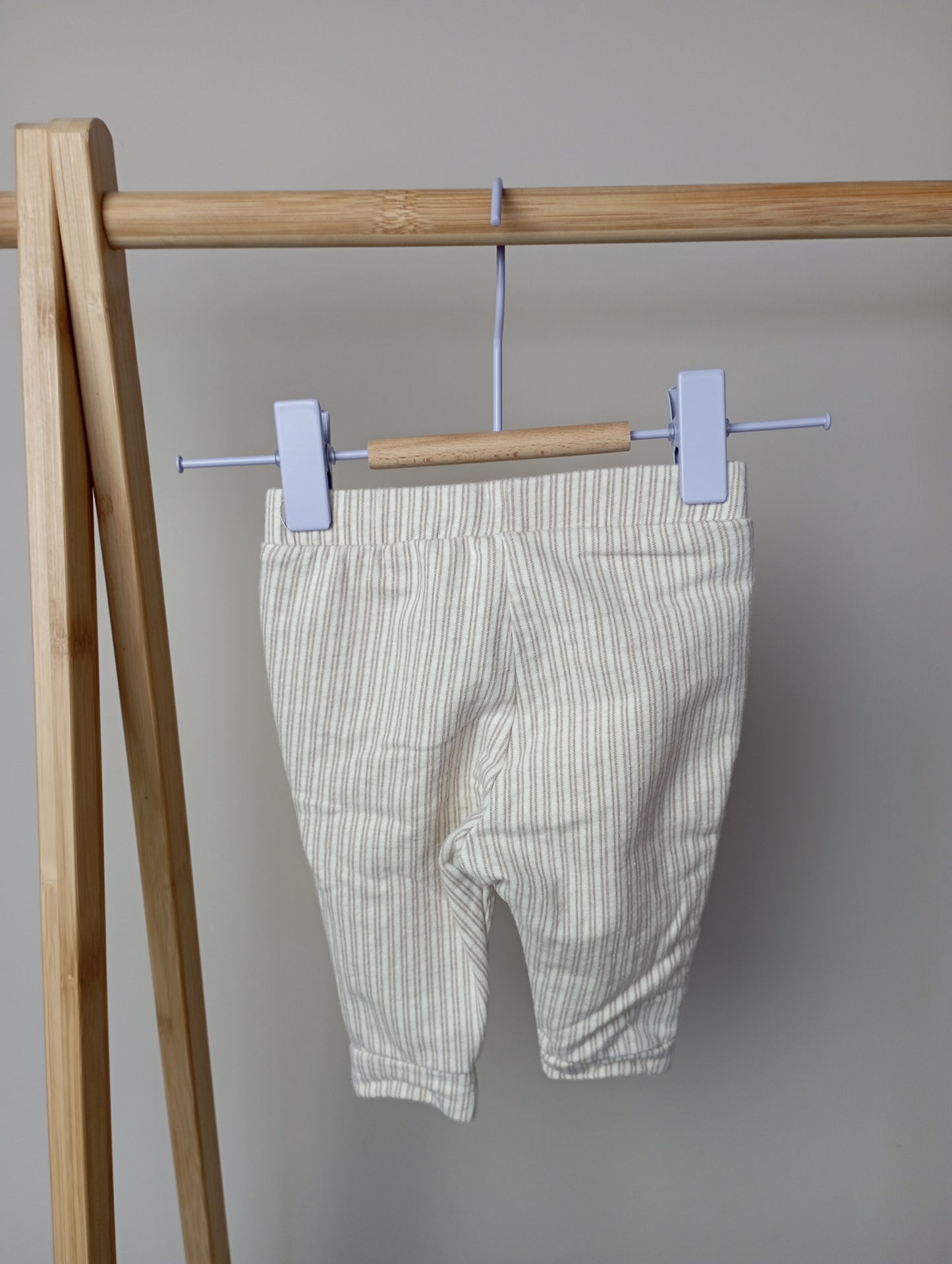 Broekje met streepjes 56 H&M
