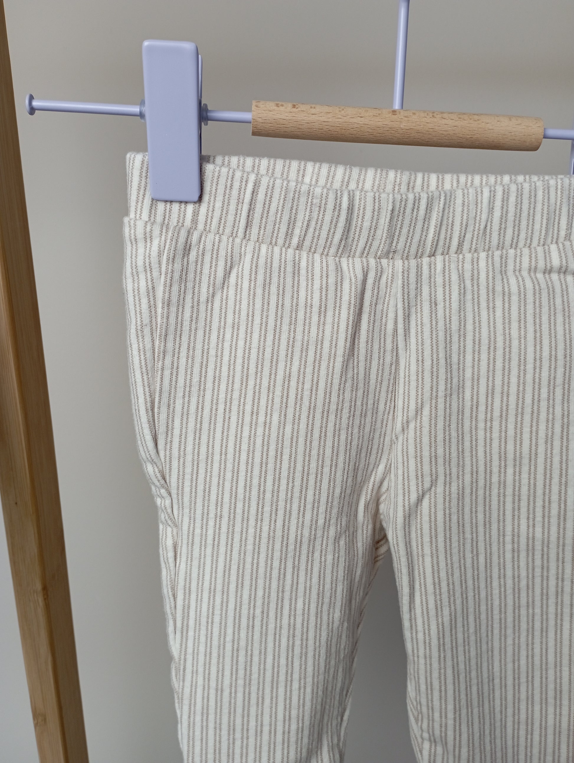 Broekje met streepjes 56 H&M