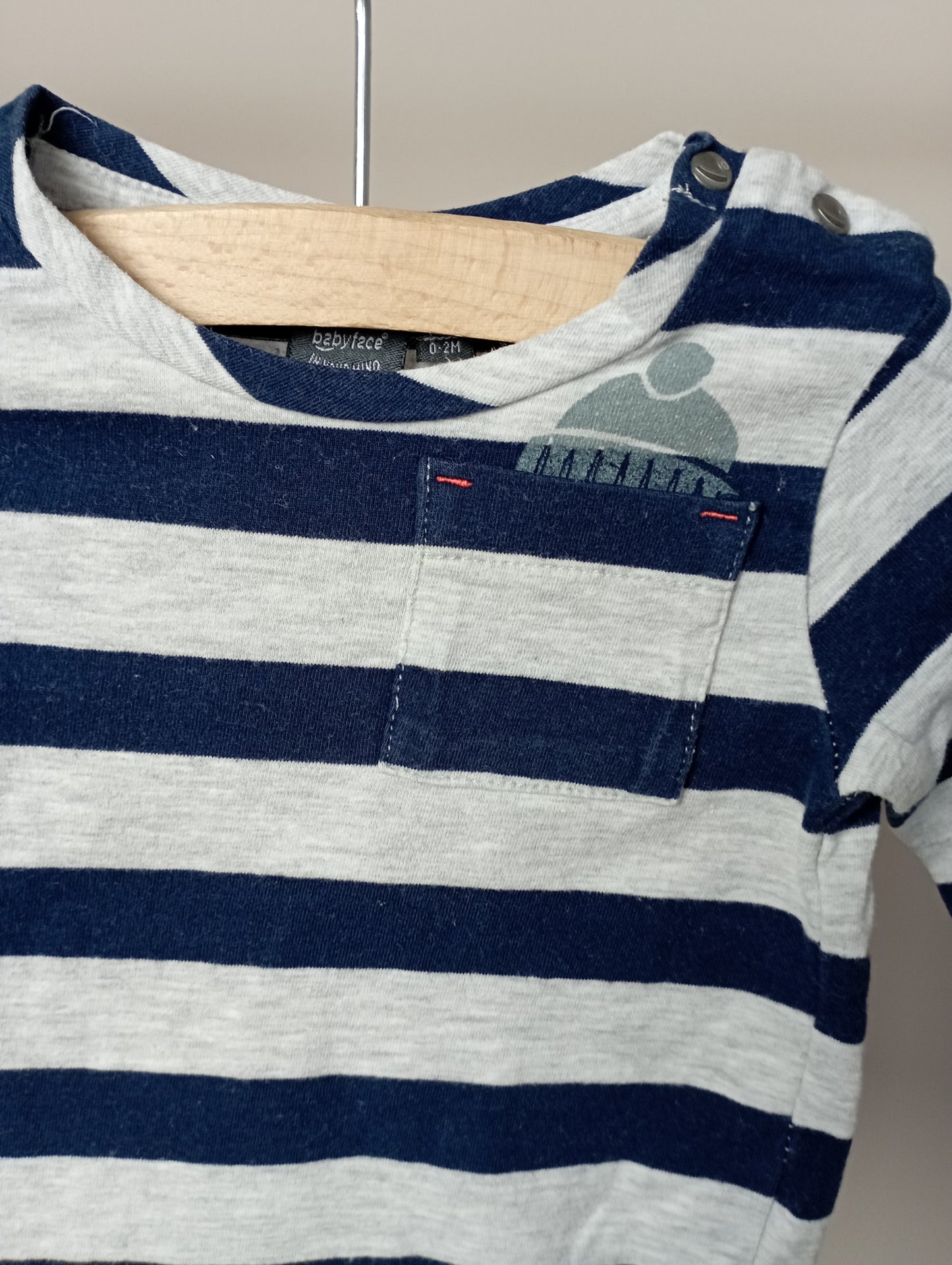 Longsleeve met zakje 56 Babyface