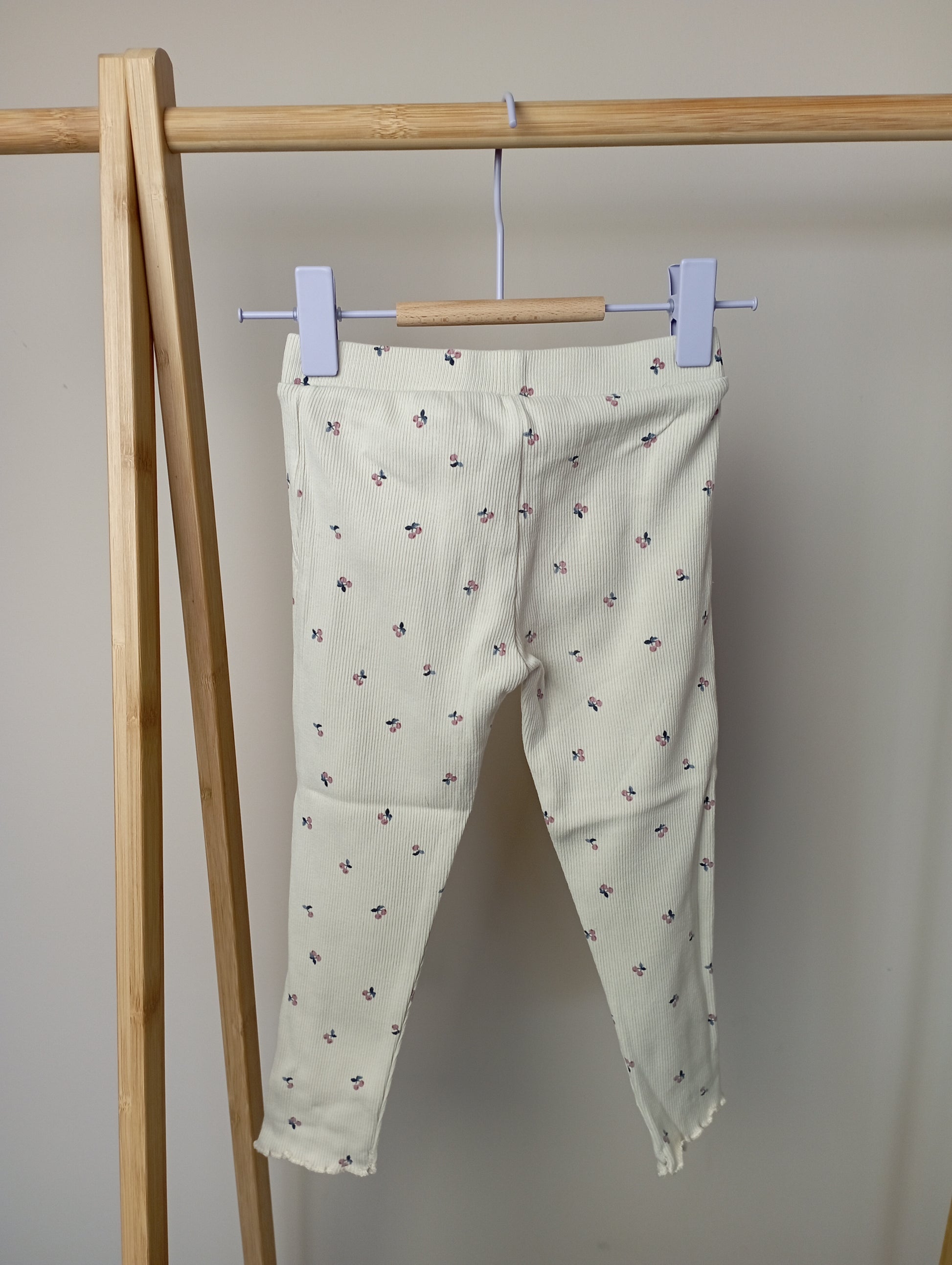Legging met kersen 92 Cuddles and smiles