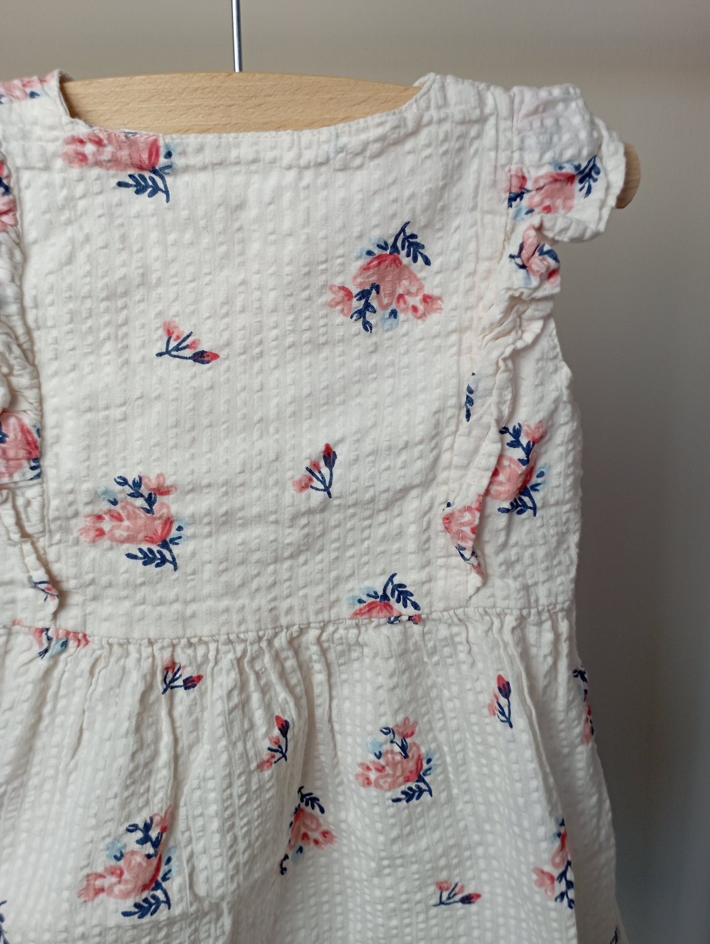 Jurkje met bloemen 74 Noukie's