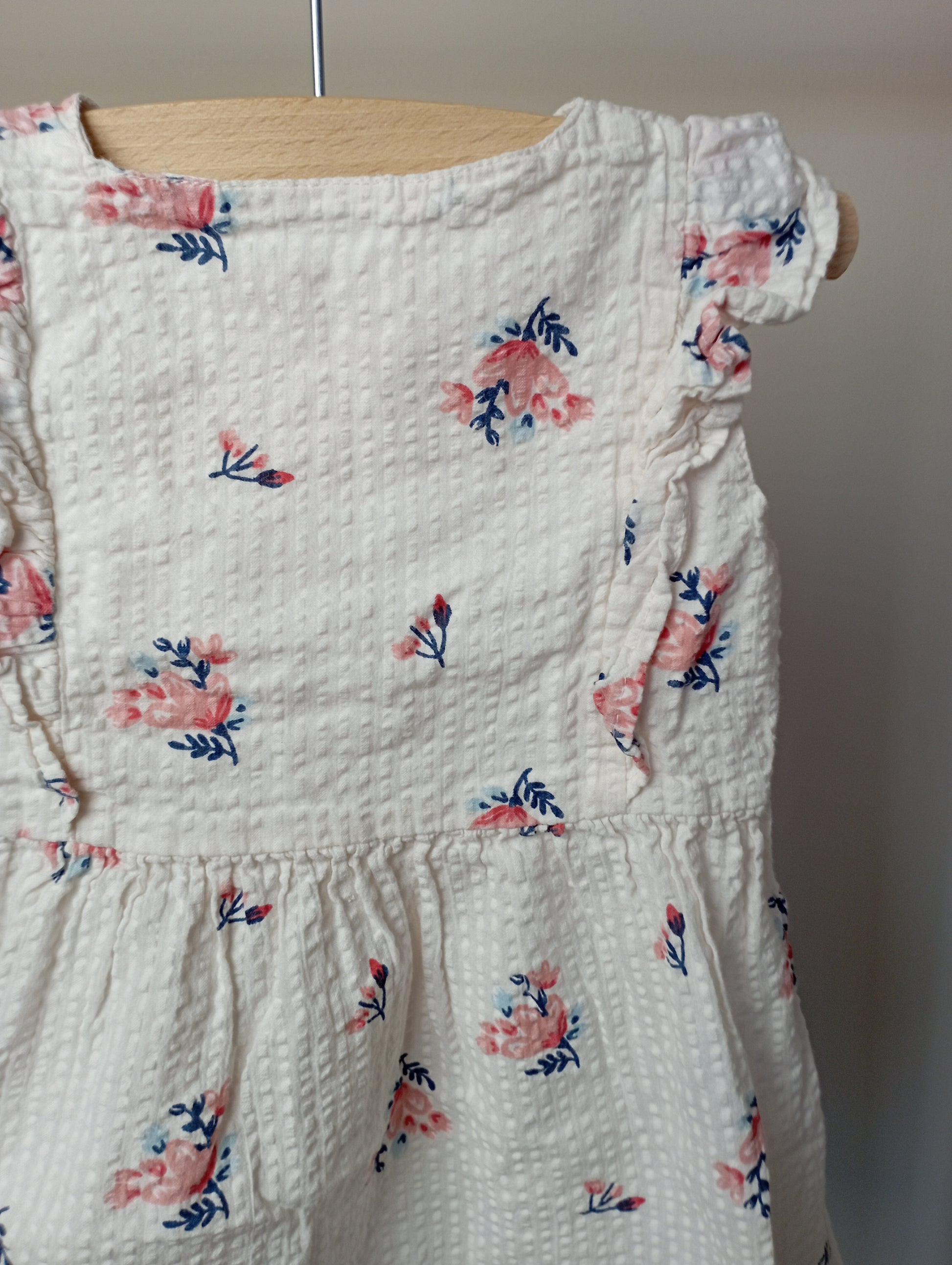 Jurkje met bloemen 74 Noukie's