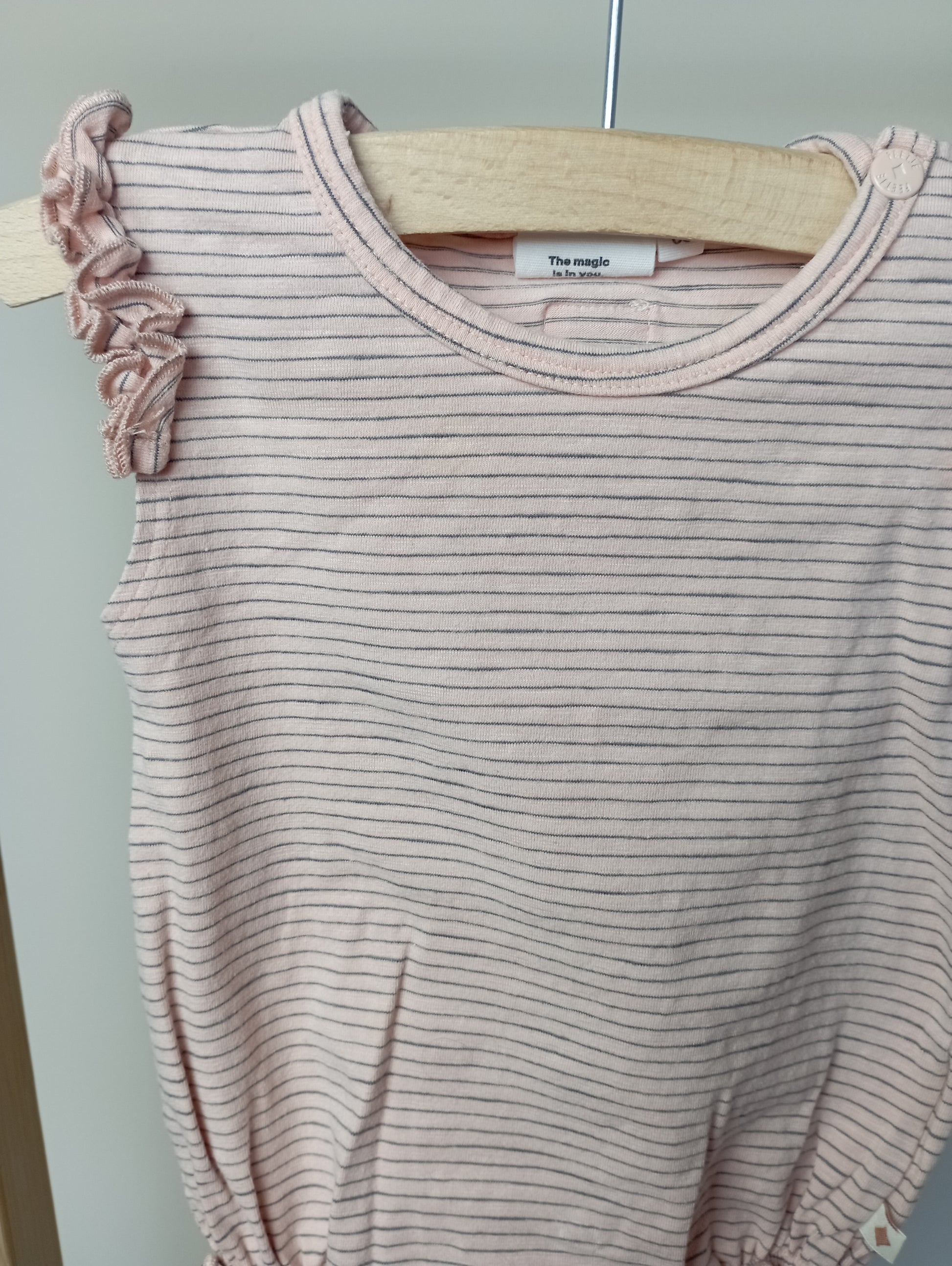 Romper met frullekes 68 Feetje