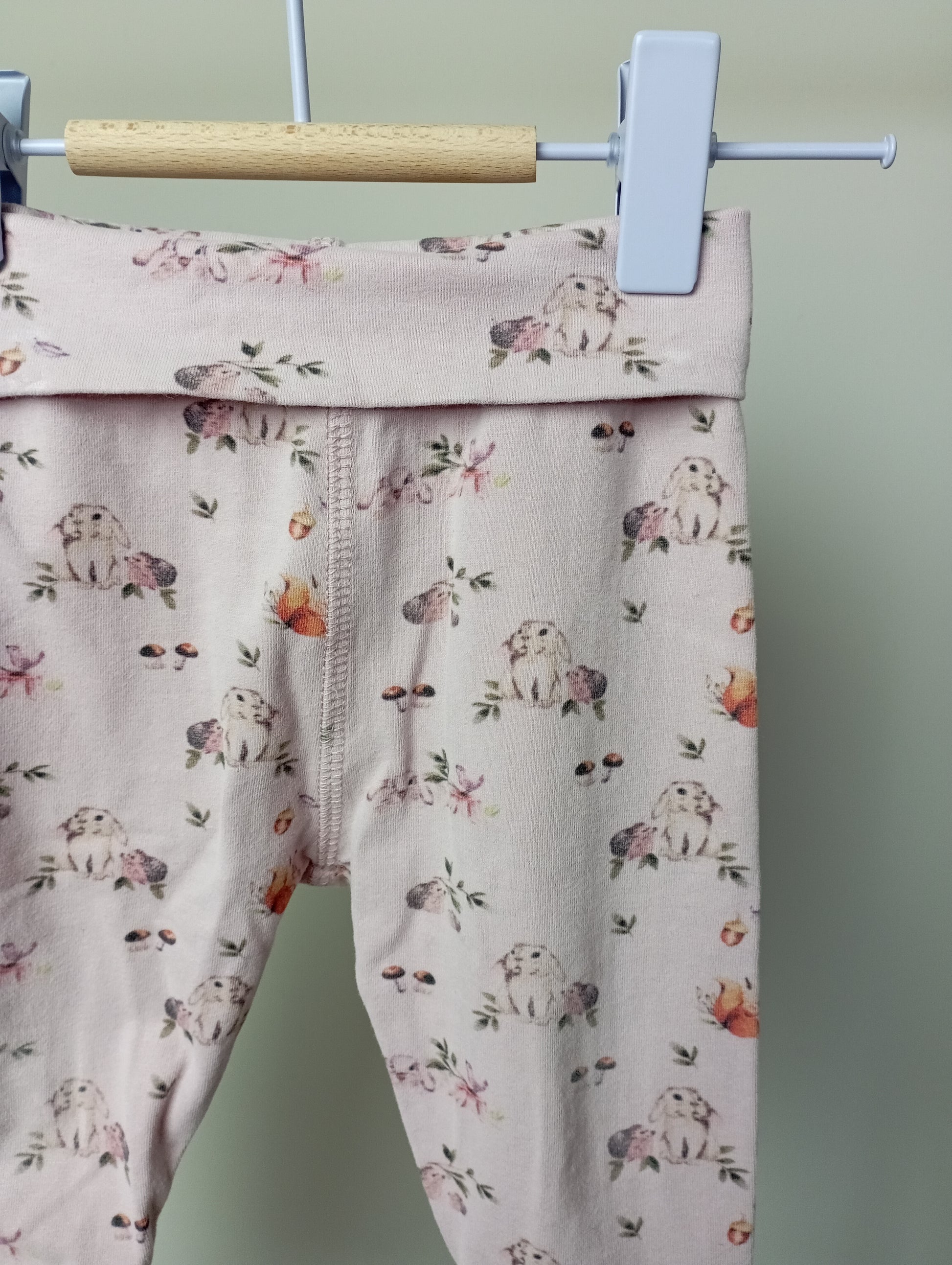 Broek met konijntjes 62 Hust and Claire