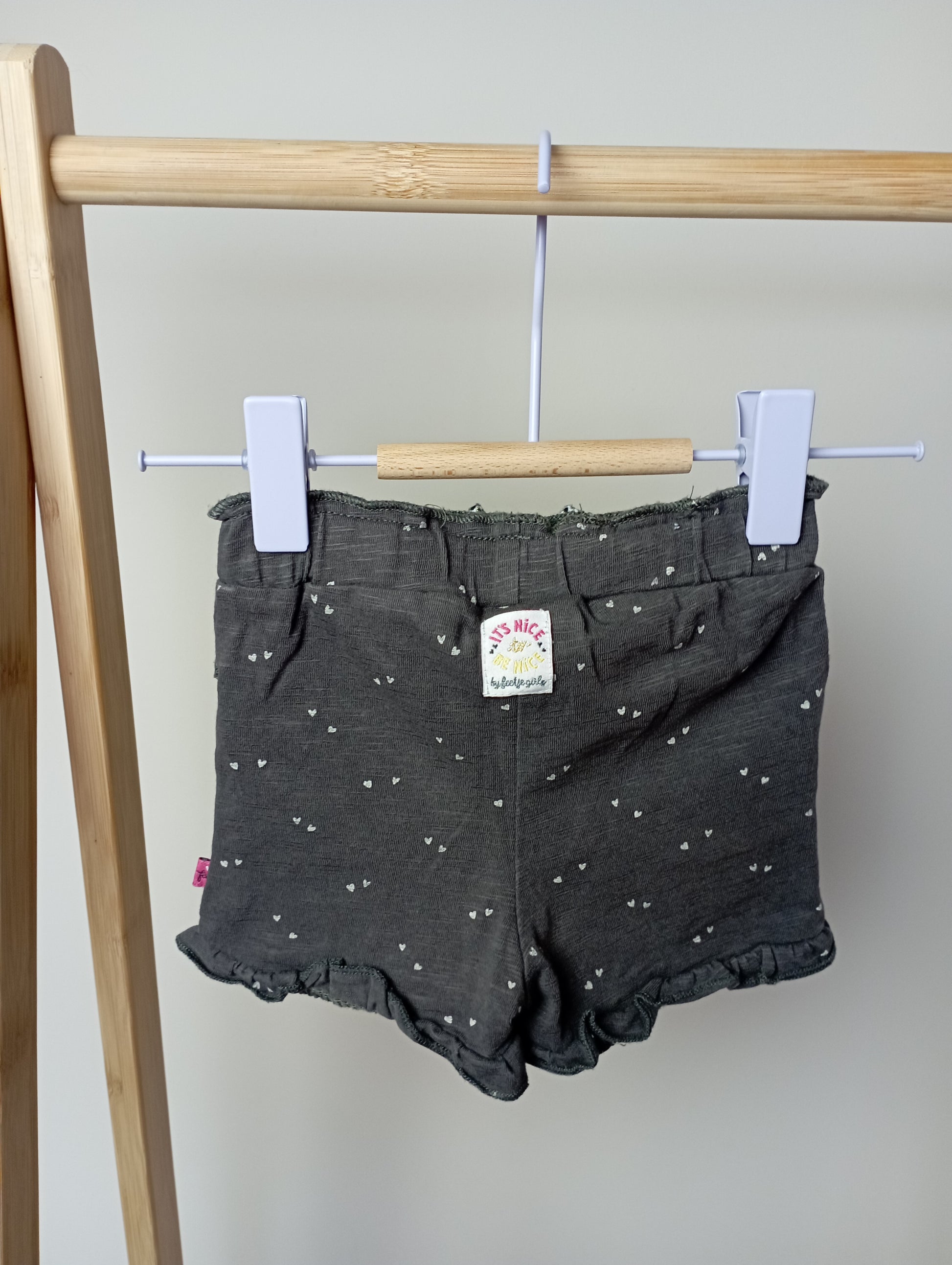 Short met hartjes 62 Feetje
