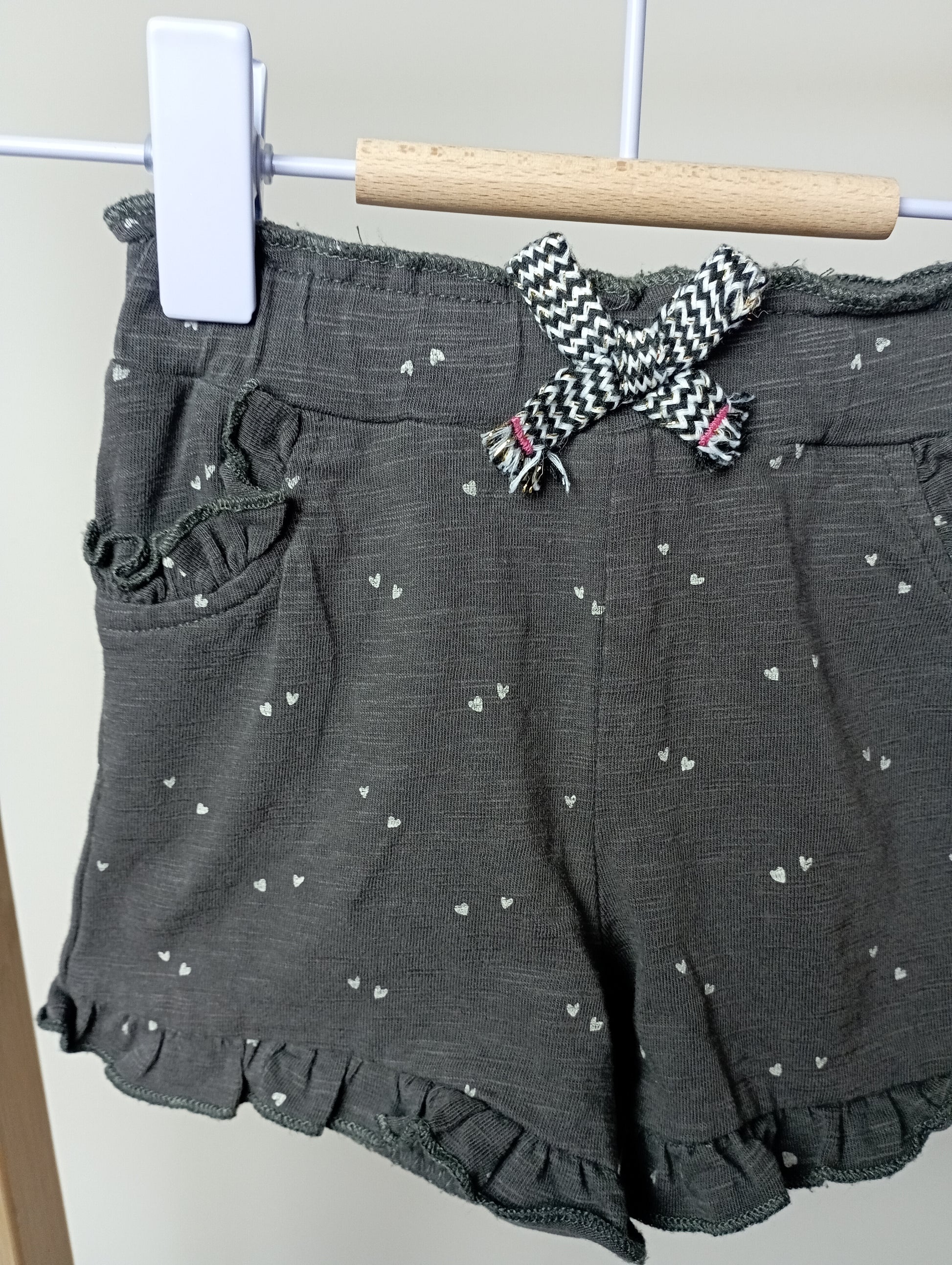 Short met hartjes 62 Feetje