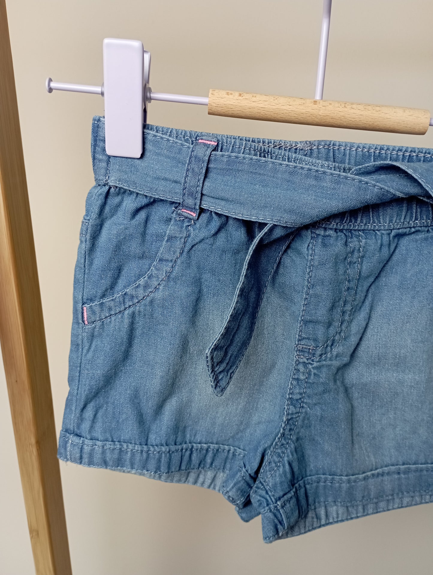 Short 68 Hema