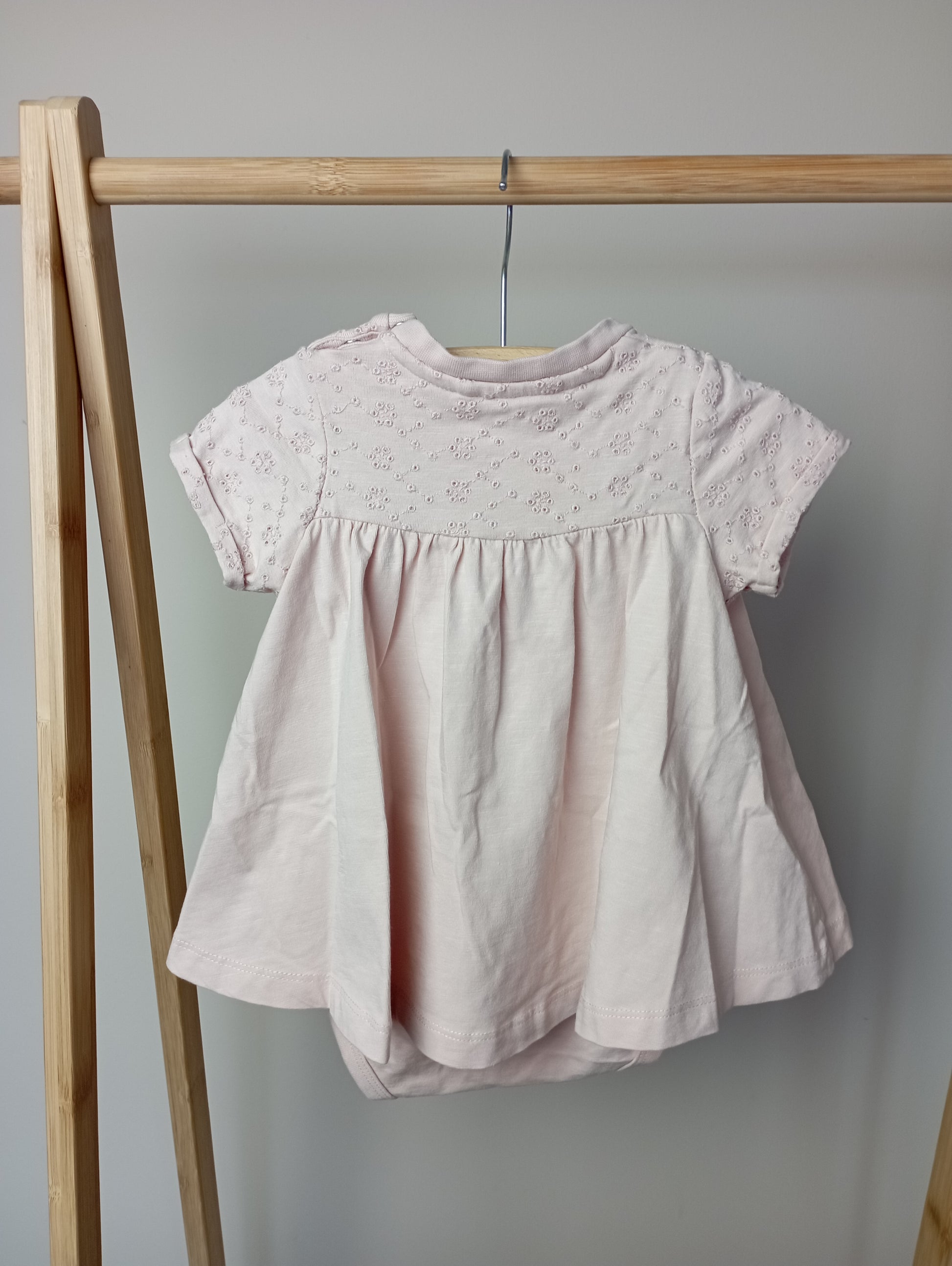 Jurkje met romper 68 Name It