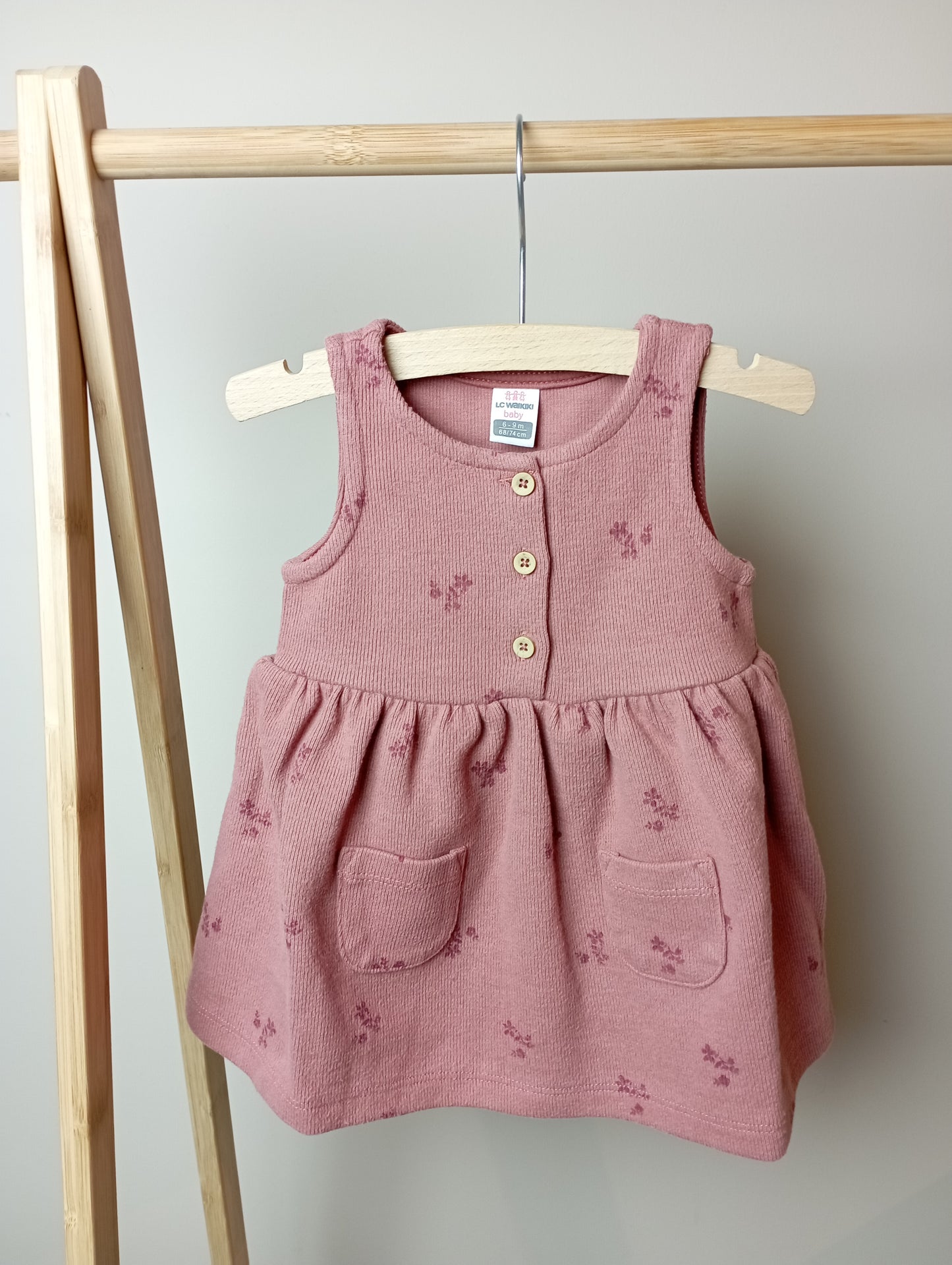 Jurkje met knoopjes 68 LC Waikiki