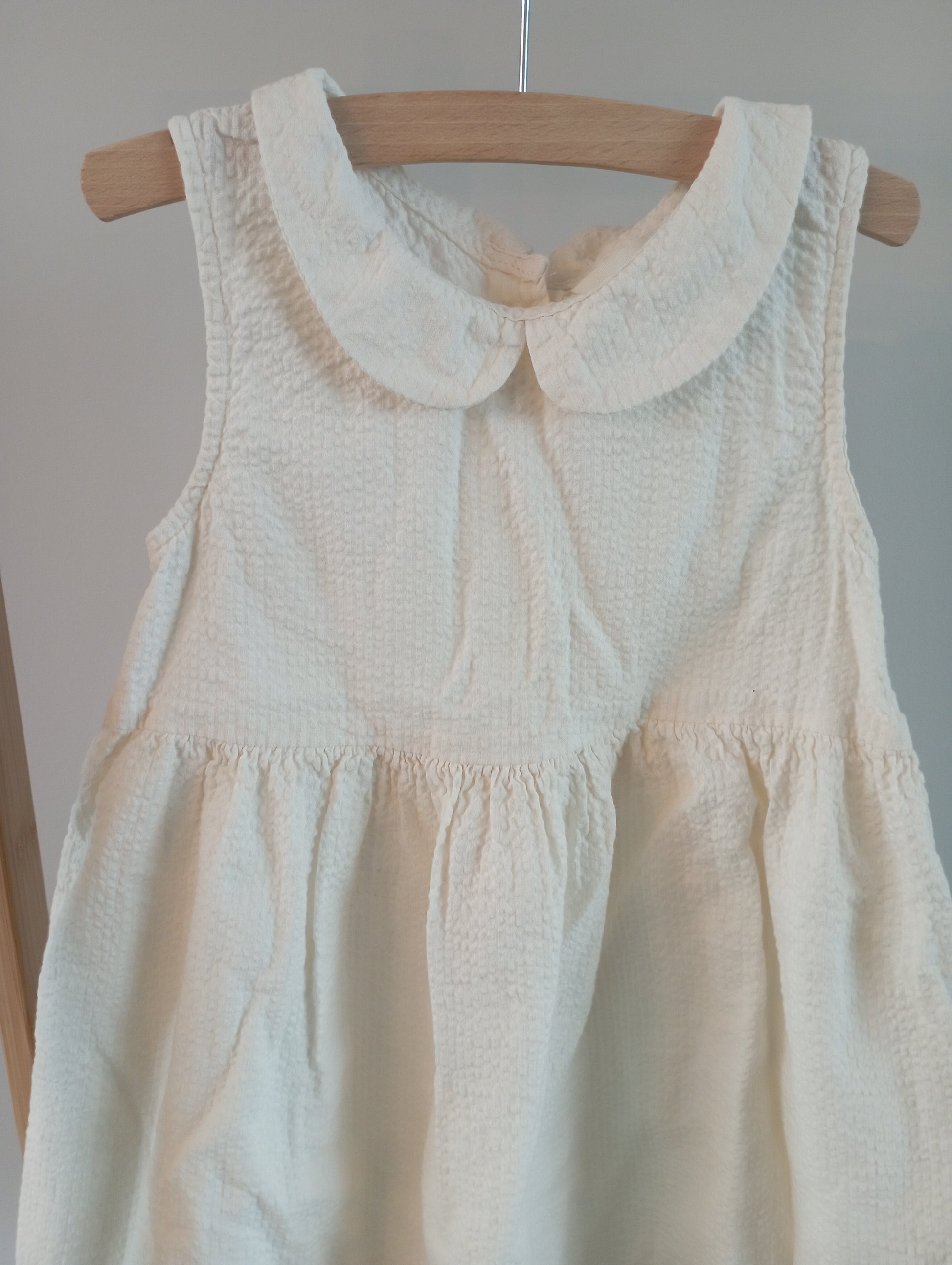 Jurkje met kraagje 104 H&M
