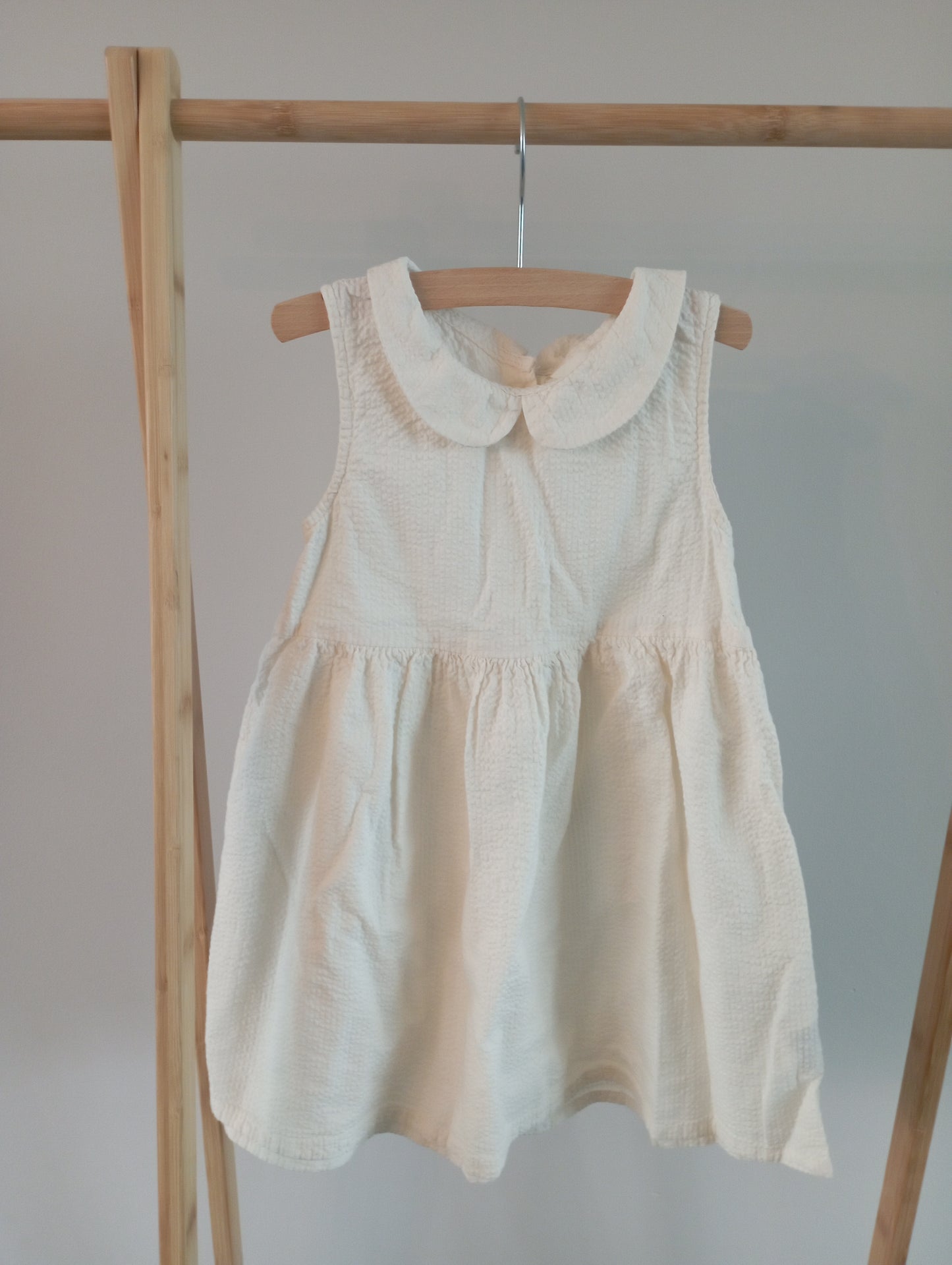 Jurkje met kraagje 104 H&M