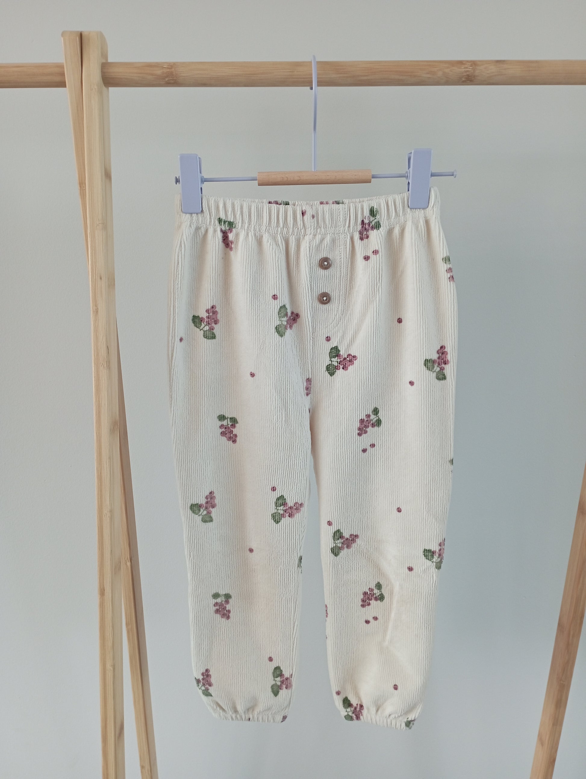 Zachte geribbelde broek 98 Hema