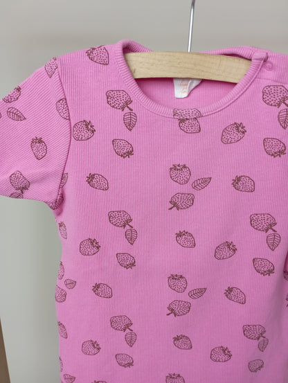 Shirt met aardbeien 98 Hema