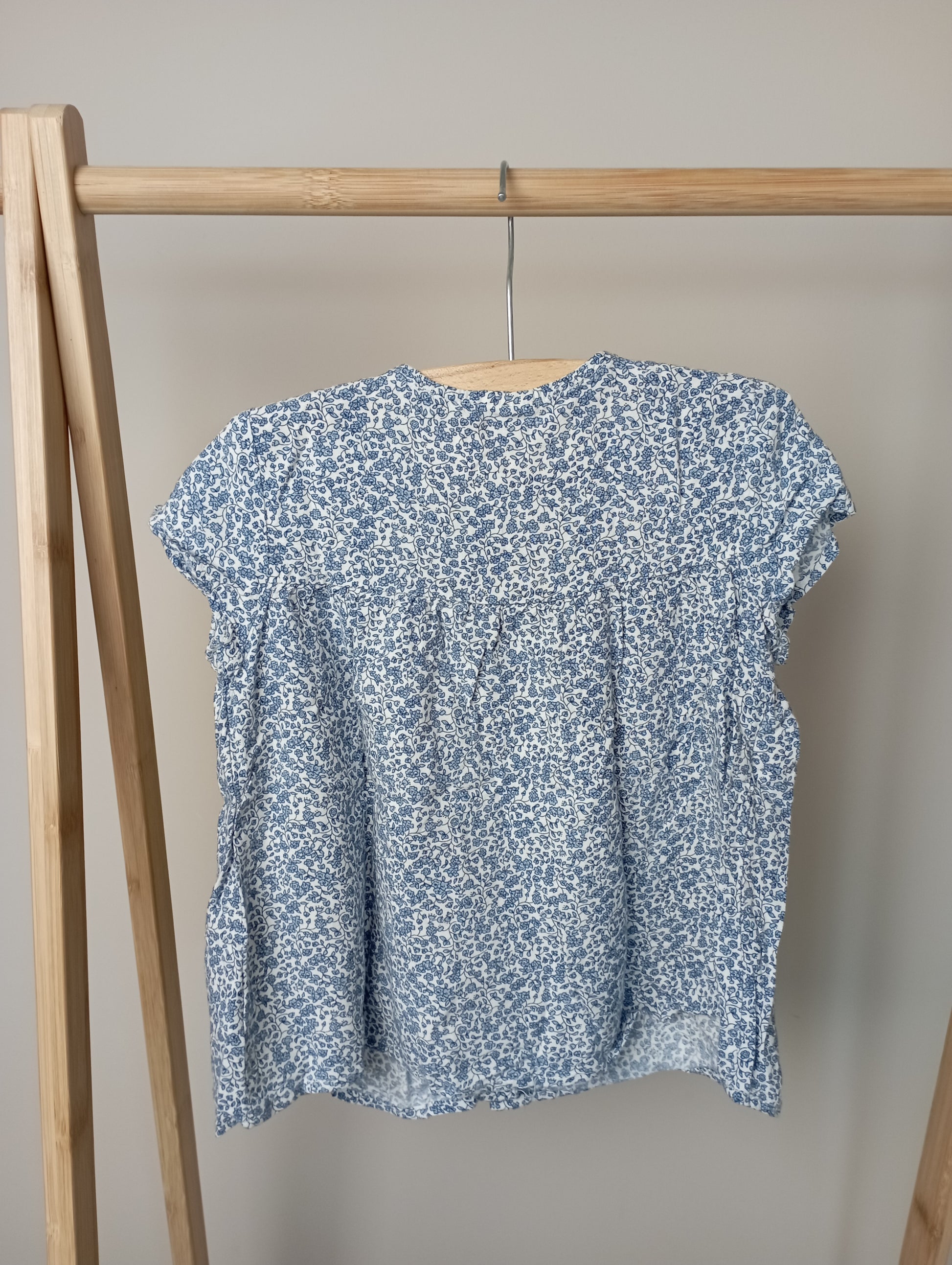 Shirtje met knoopjes 98 H&M