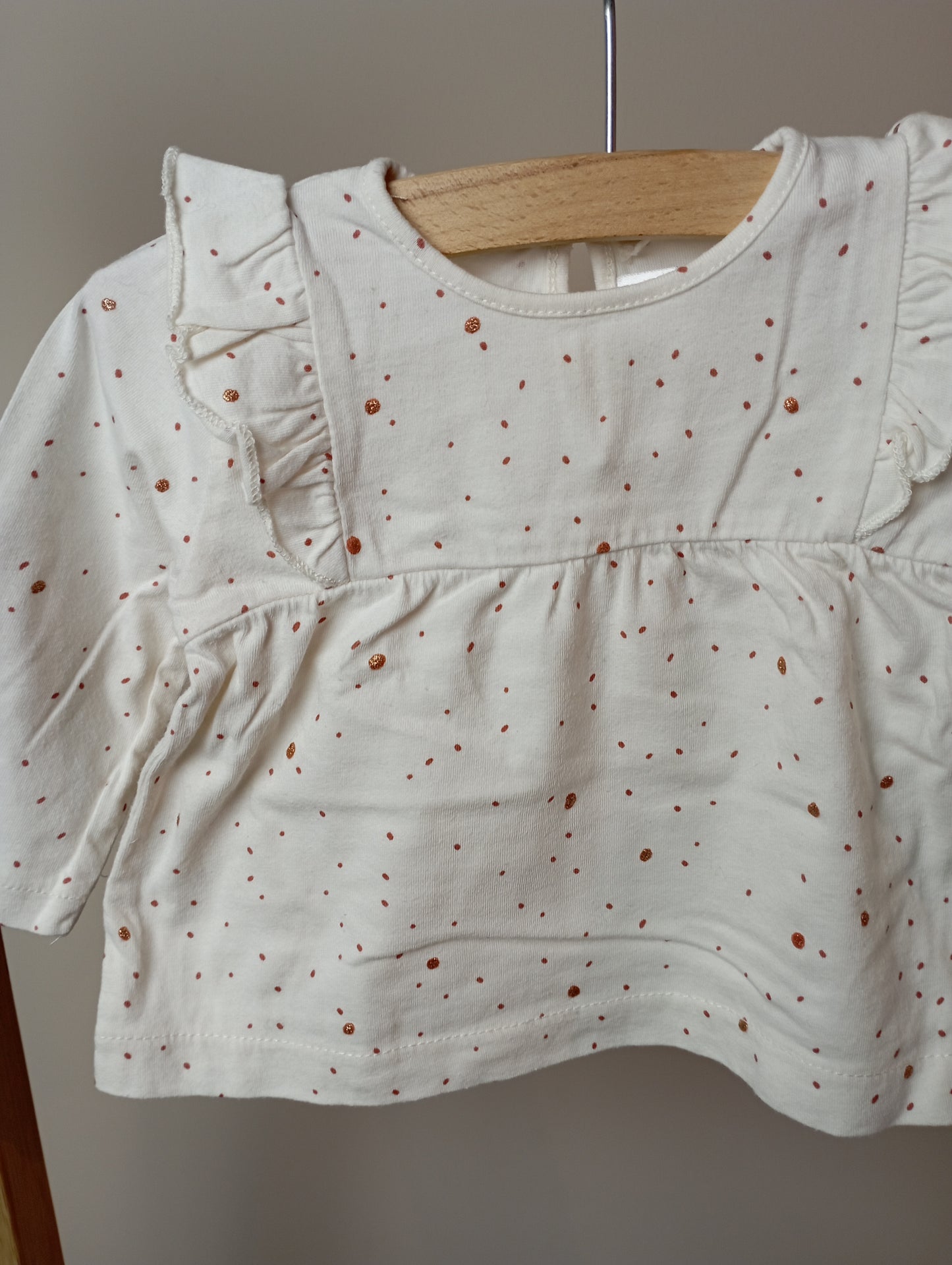 Blouse met glinsterbolletjes 68 Zara