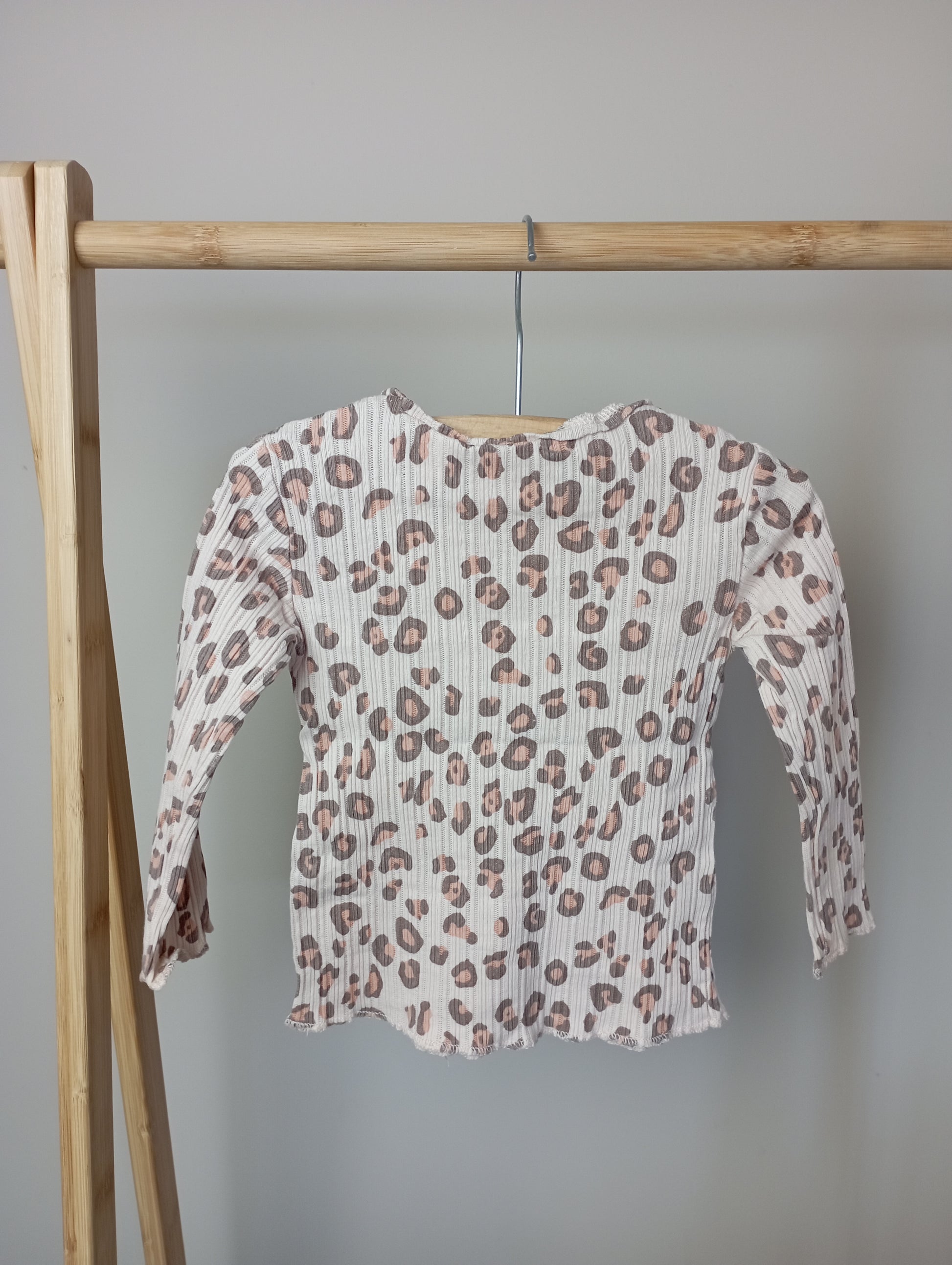 Stretchy longsleeve 86 Zara