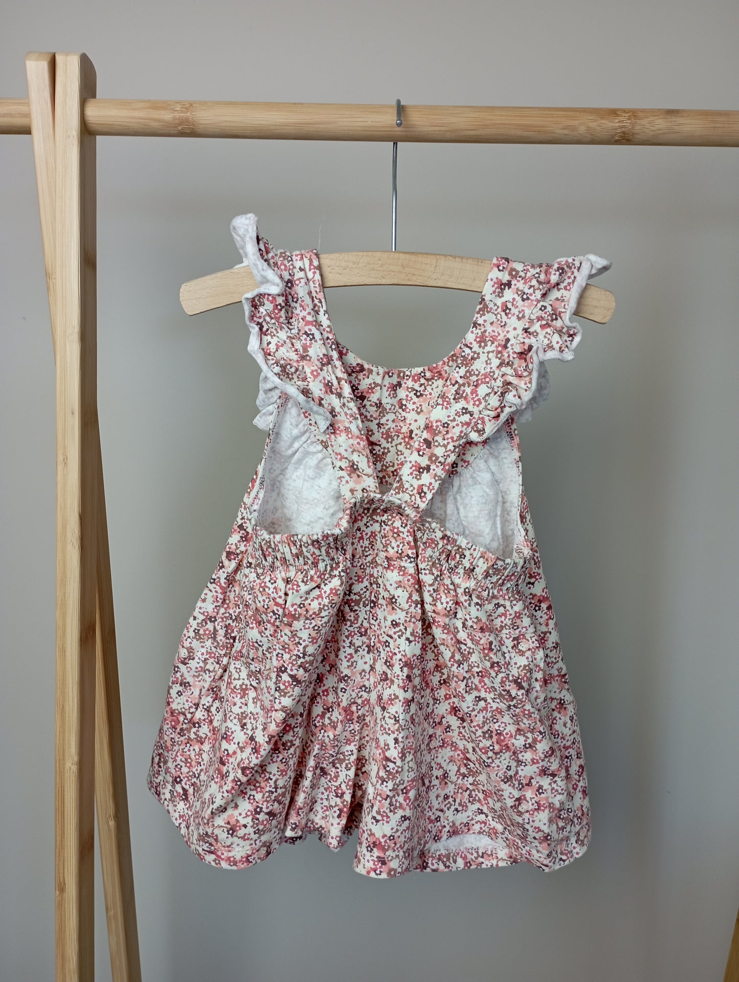 Playsuit met bloemen 86 Prénatal