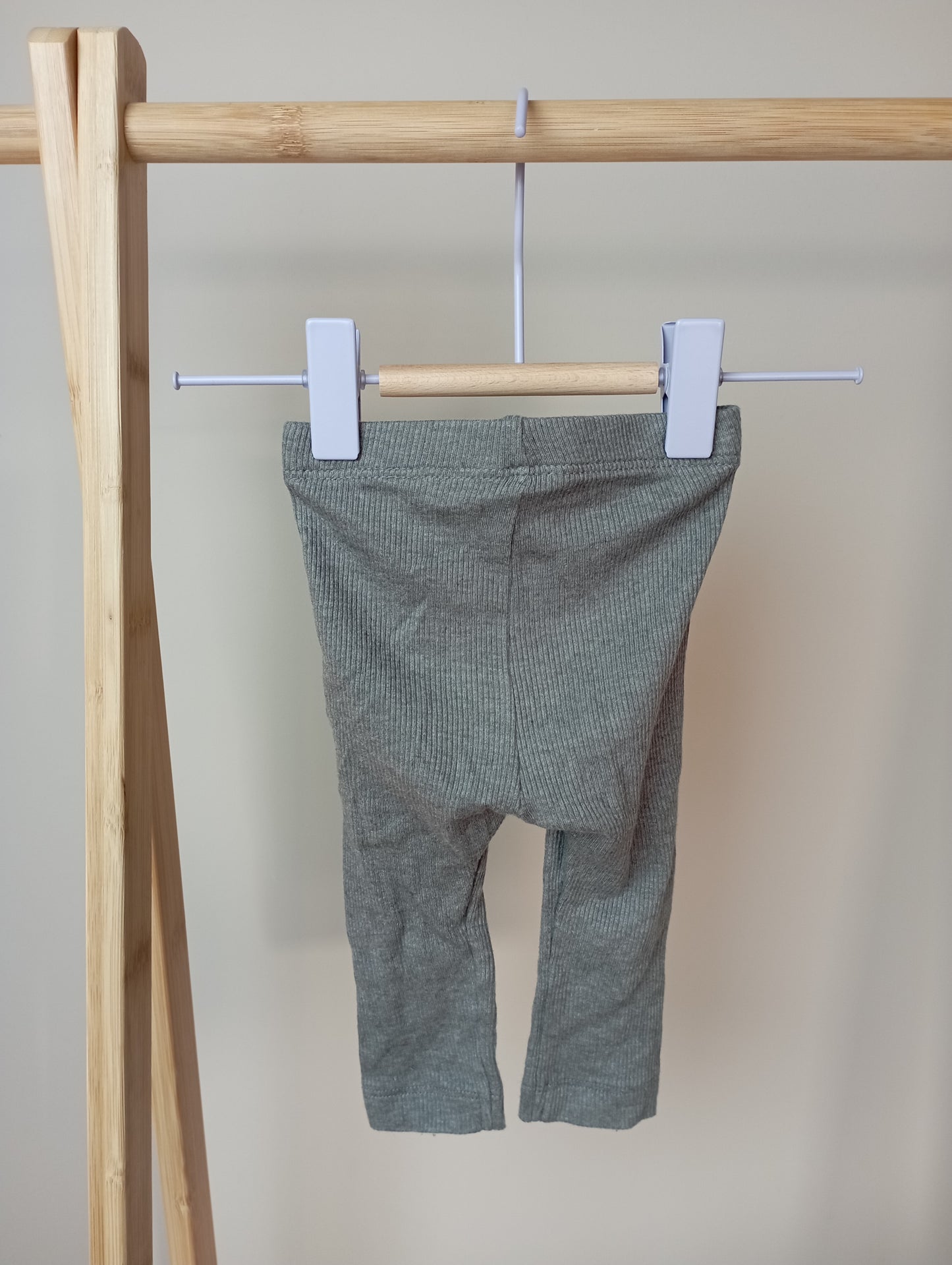 Stretchy broekje 62 Name It