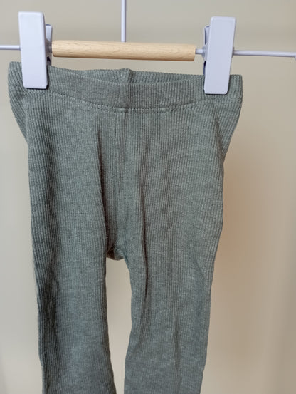 Stretchy broekje 62 Name It