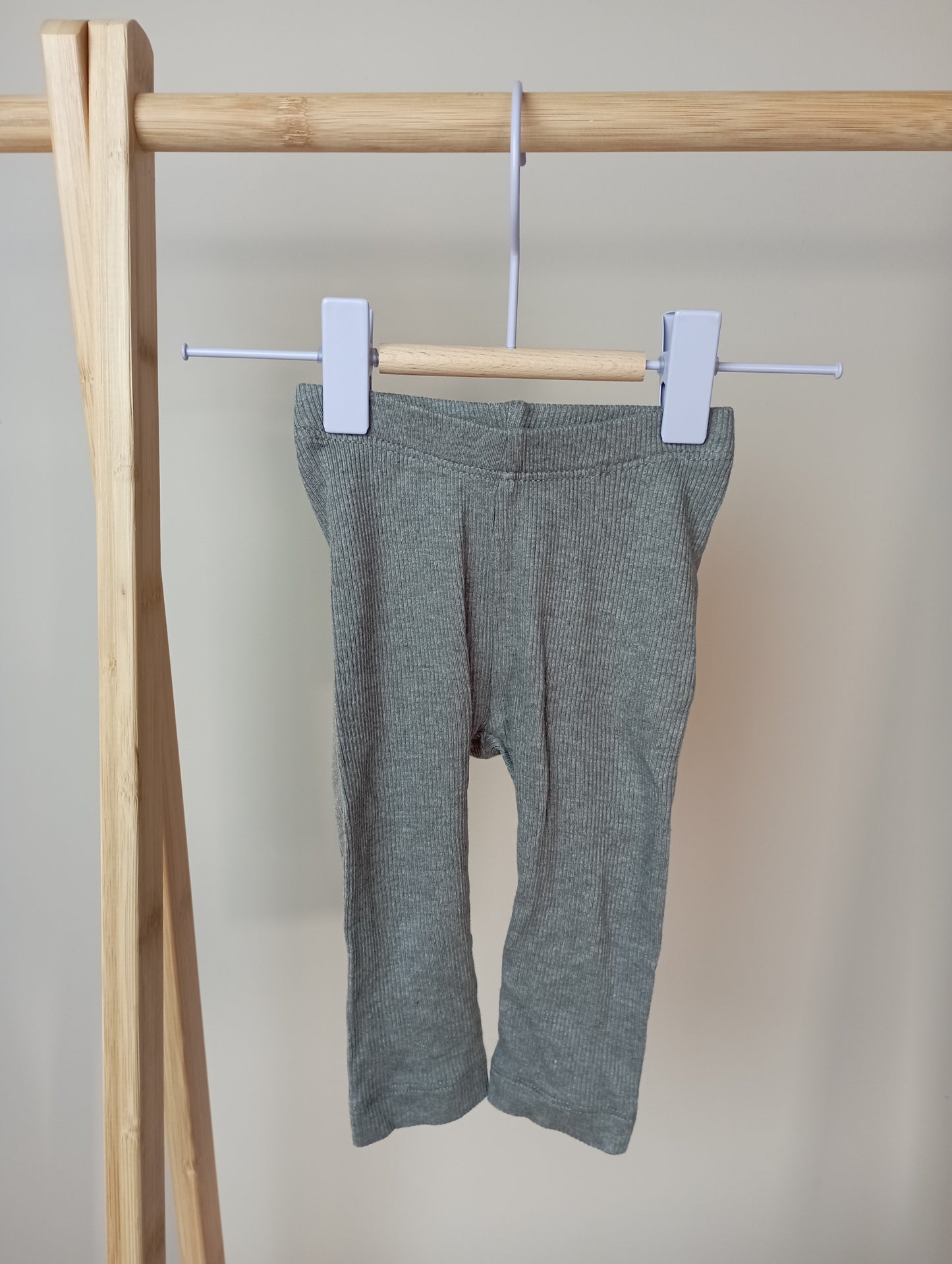 Stretchy broekje 62 Name It