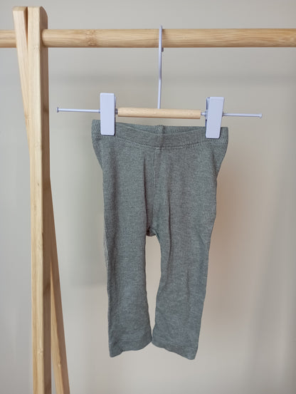 Stretchy broekje 62 Name It